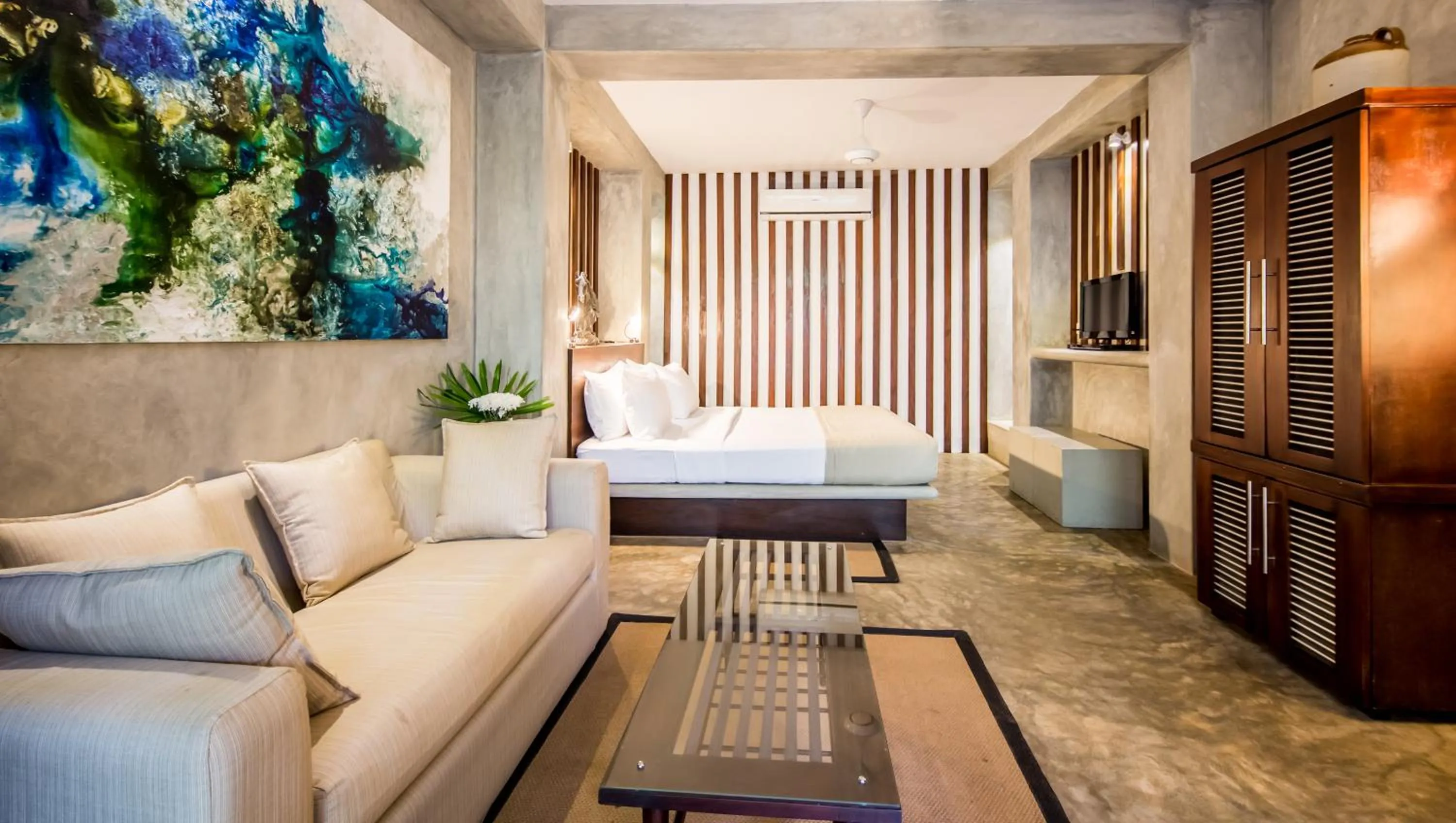 Living room, Bed in Nyne Hotels Lake Lodge - Colombo