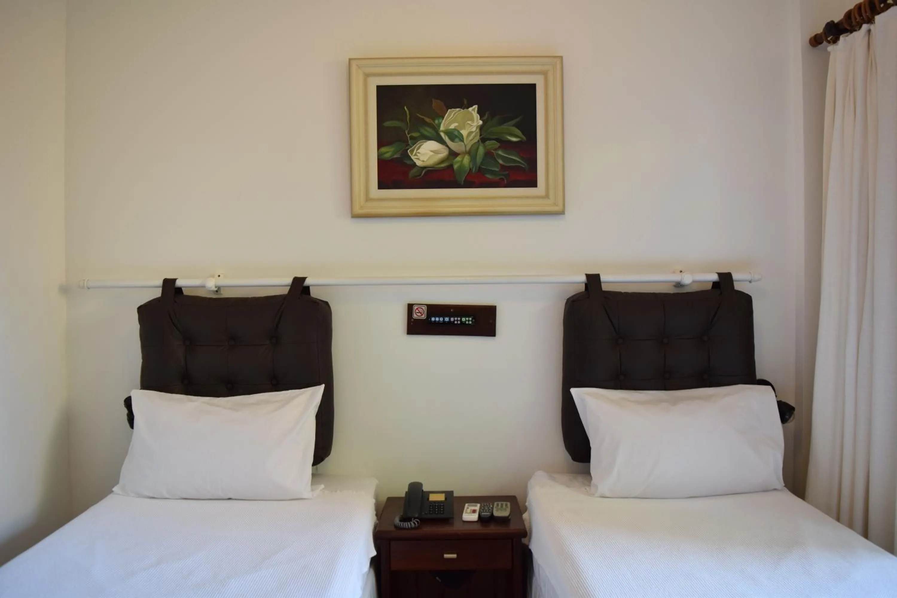 Bedroom, Bed in Hotel Pousada Encanto de Itapoan