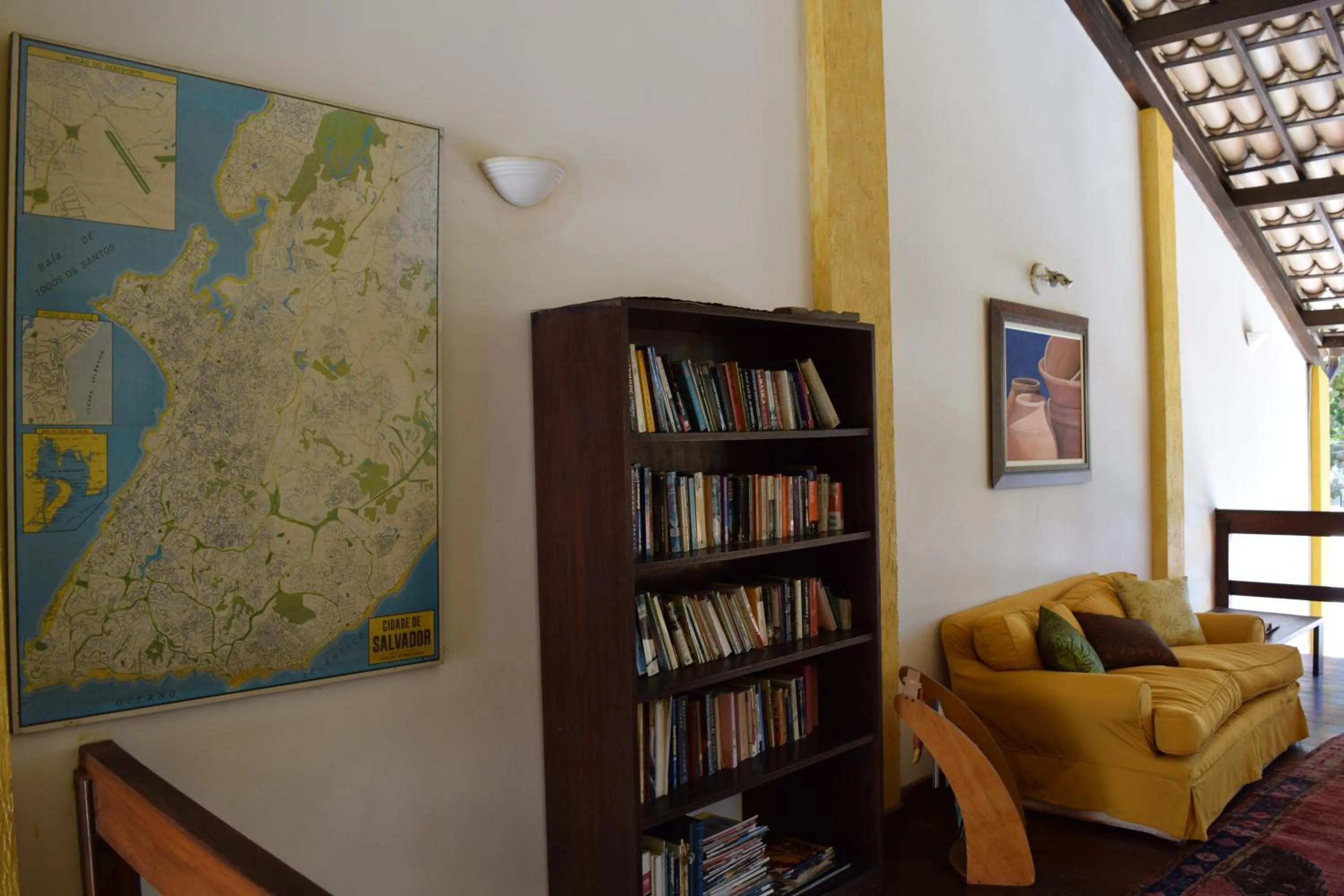 Library in Hotel Pousada Encanto de Itapoan