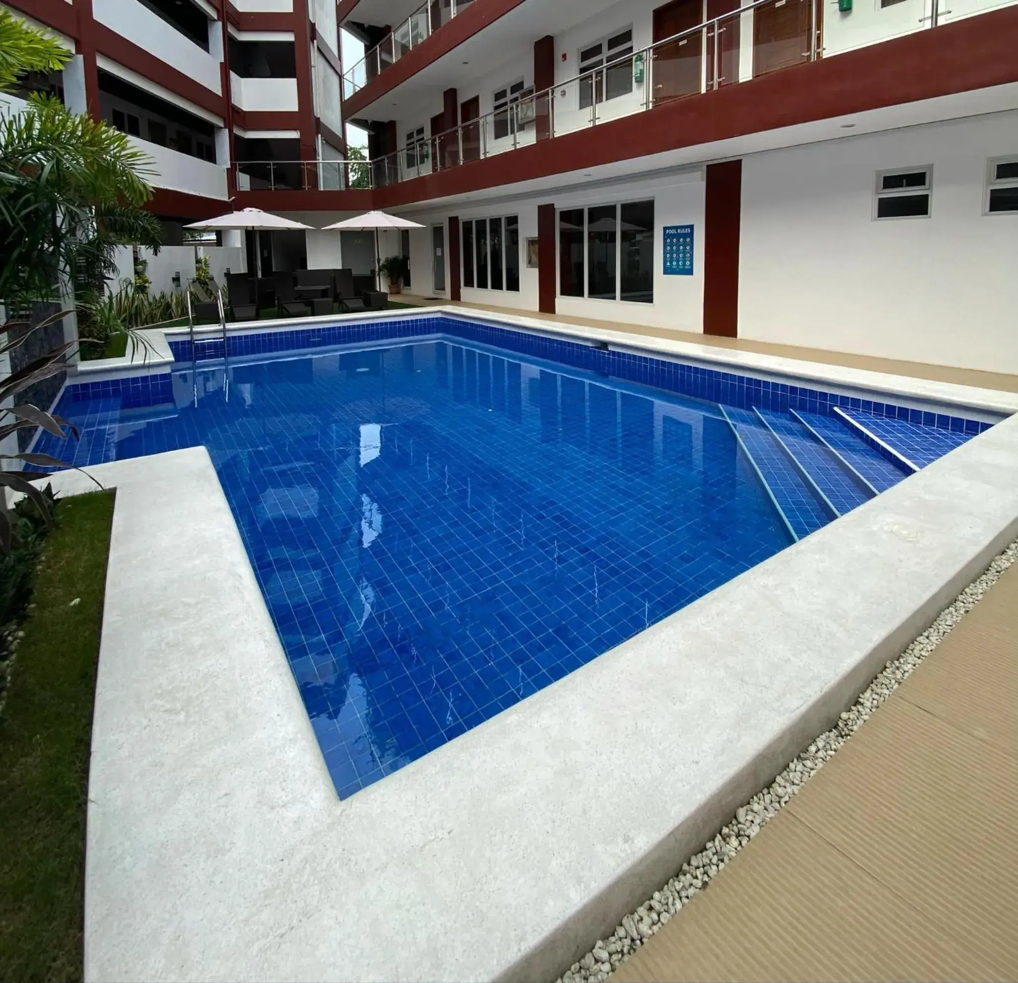 Swimming pool in Sebastien Hotel Swimming pool in Sebastien Hotel