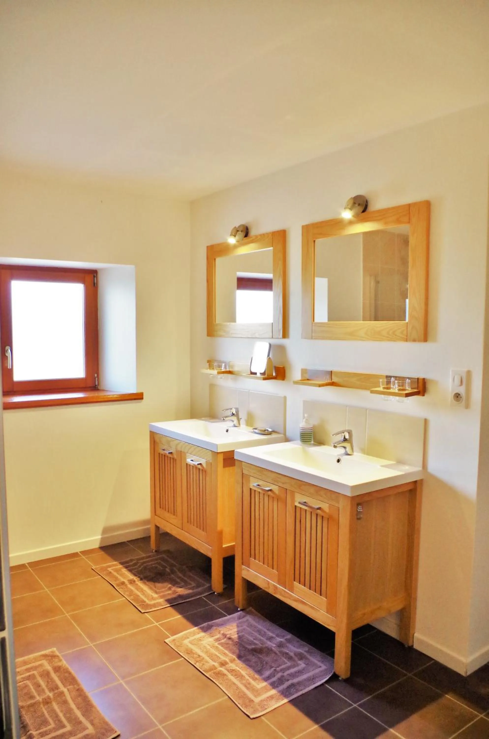 Bathroom in Domaine Joseph LAFARGE Wine Resort B&B