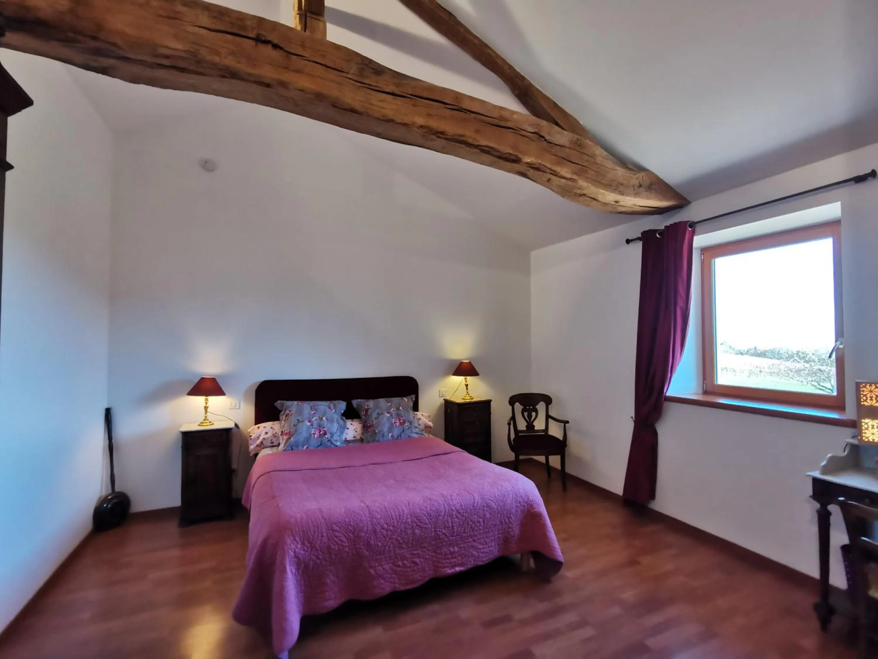 Photo of the whole room, Bed in Domaine Joseph LAFARGE Wine Resort B&B