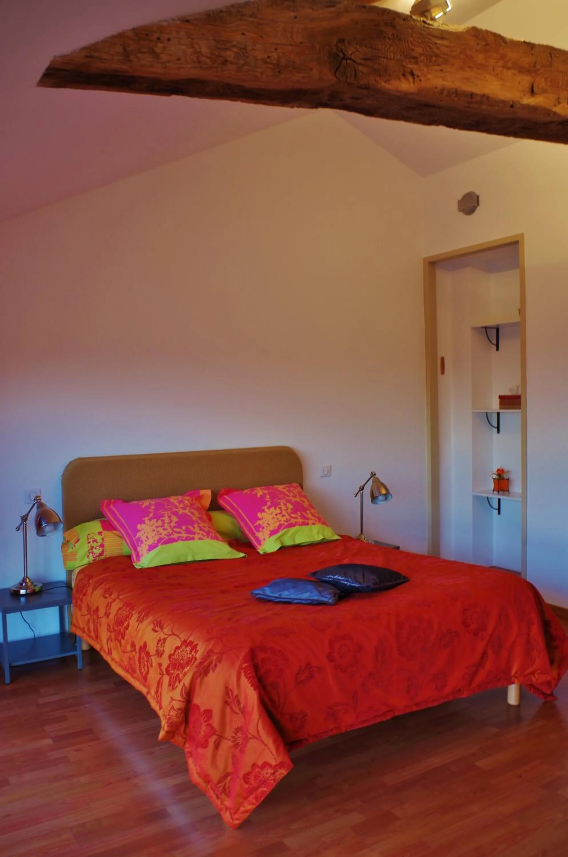 Photo of the whole room, Bed in Domaine Joseph LAFARGE Wine Resort B&B