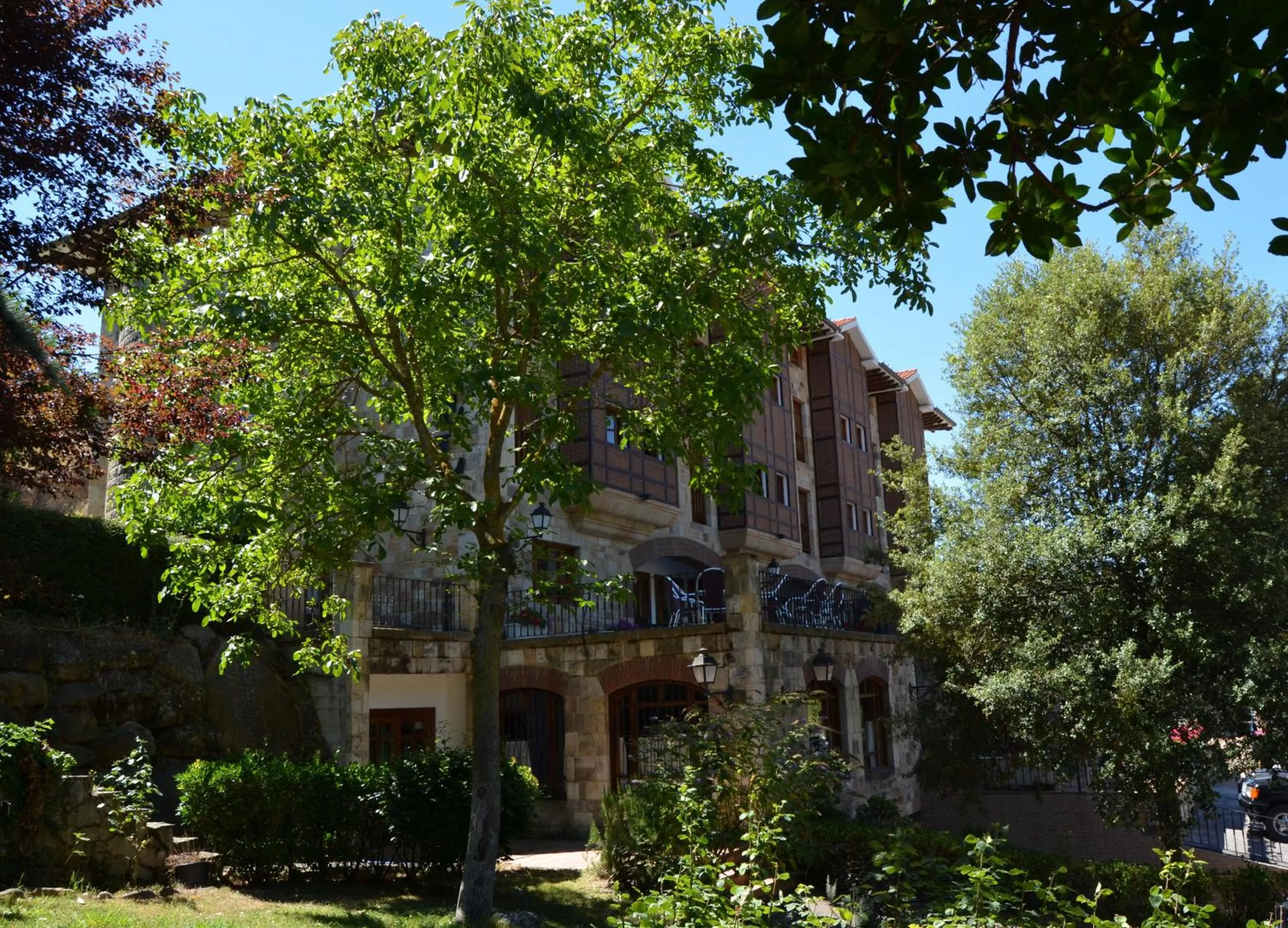 Facade/entrance in Hotel Infantado