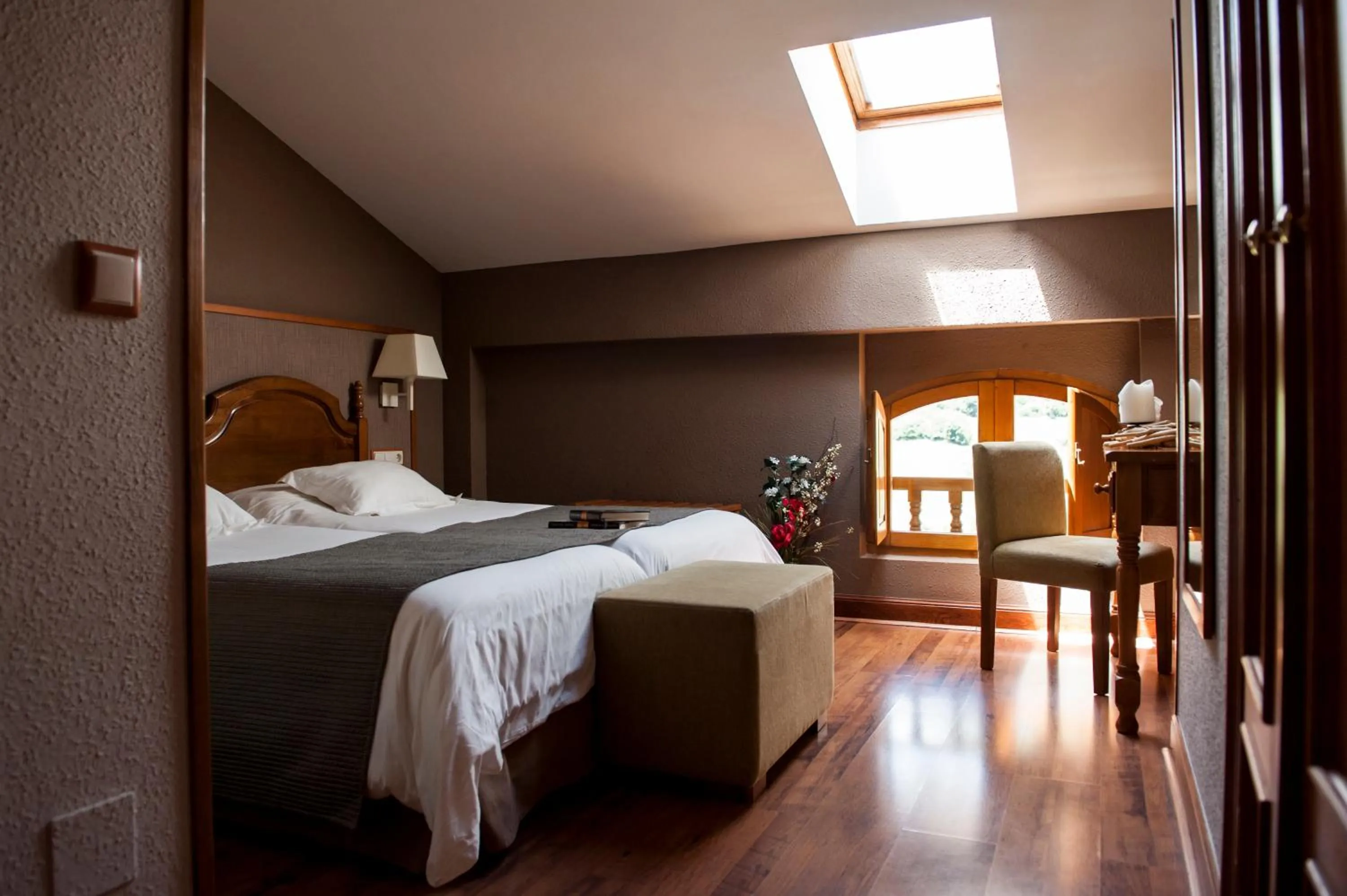 Bedroom, Bed in Hotel Infantado