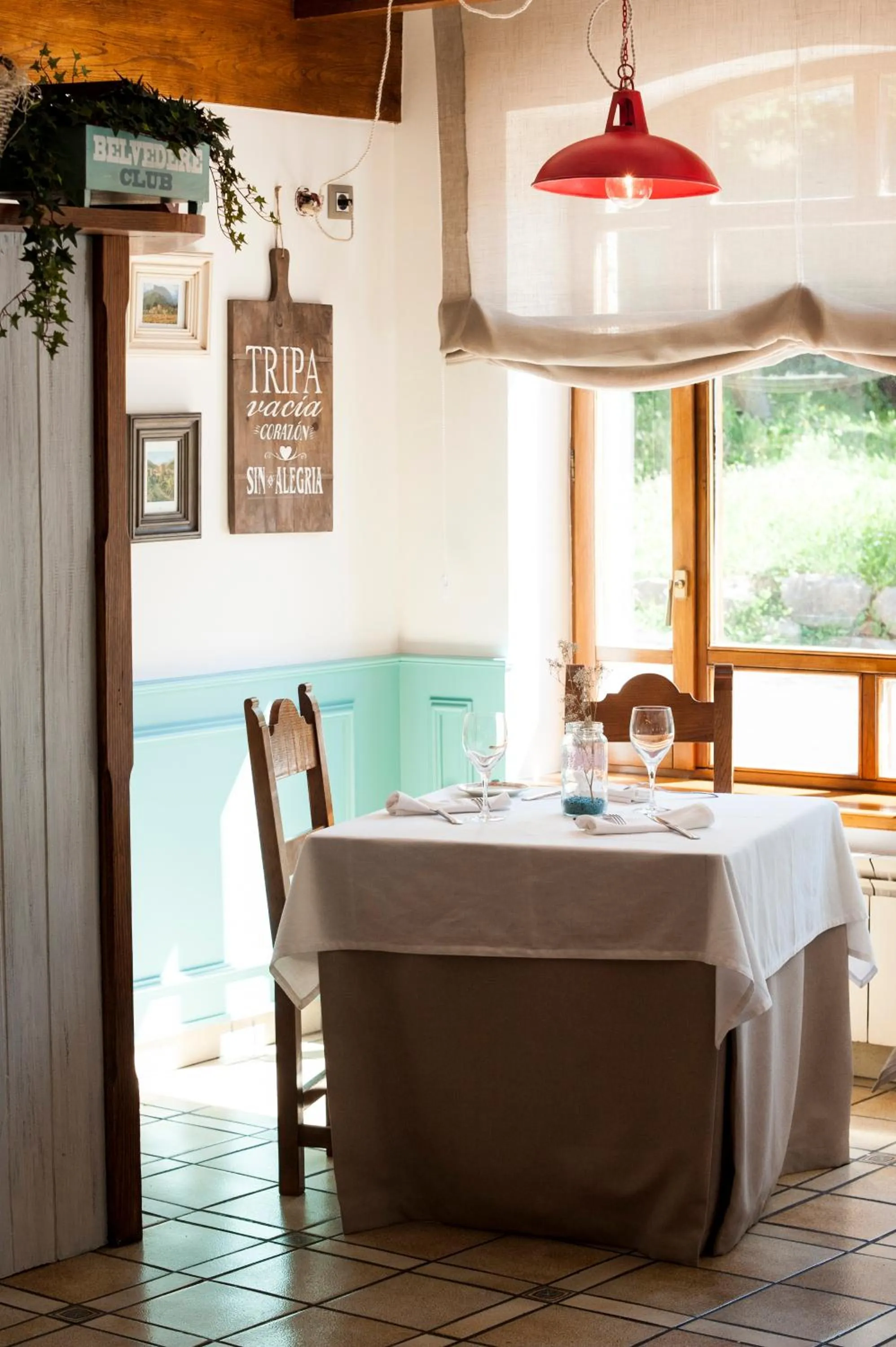 Restaurant/places to eat in Hotel Infantado