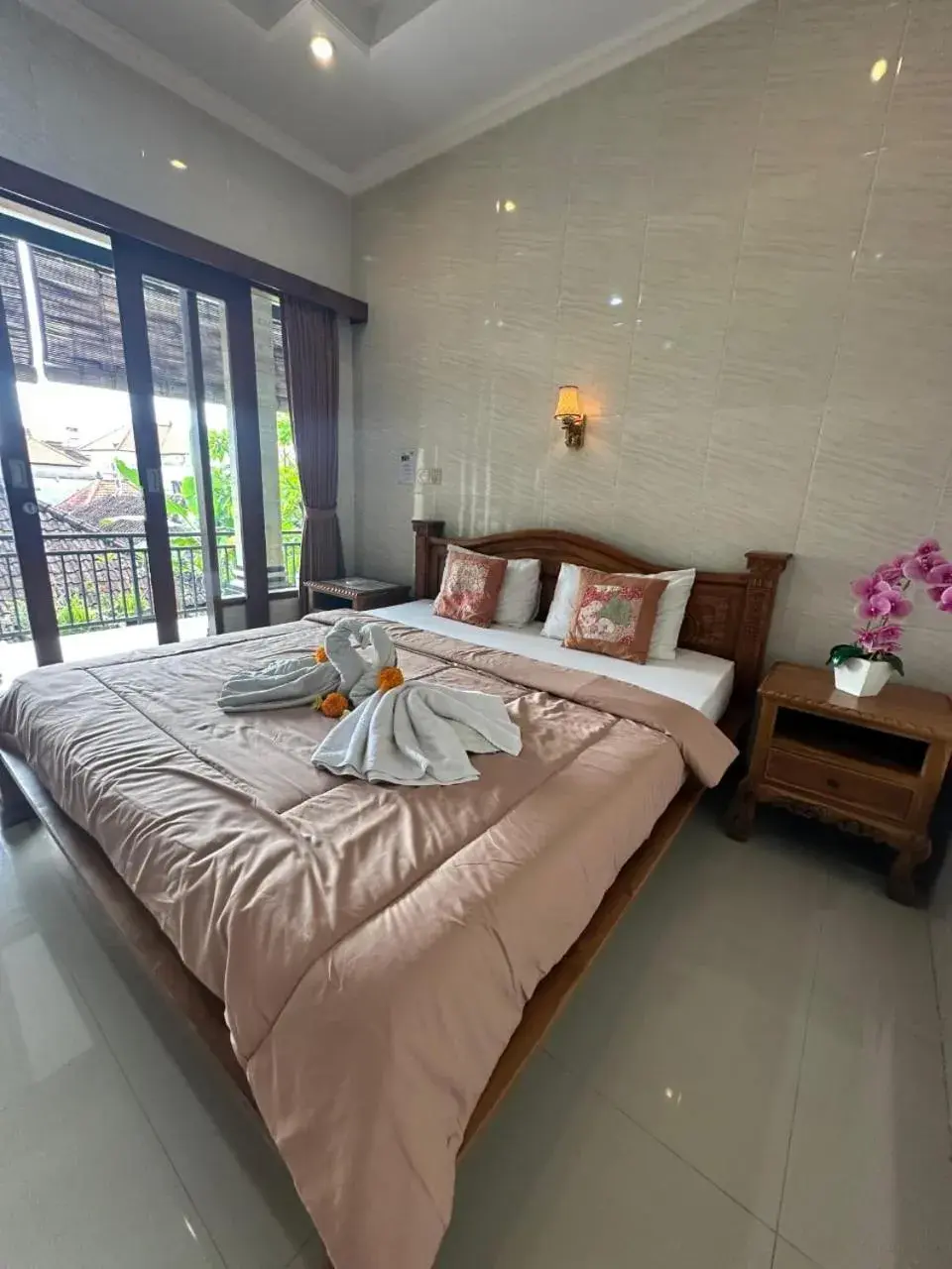 Double Room in Rumah Ary Homestay & Spa Double Room in Rumah Ary Homestay & Spa