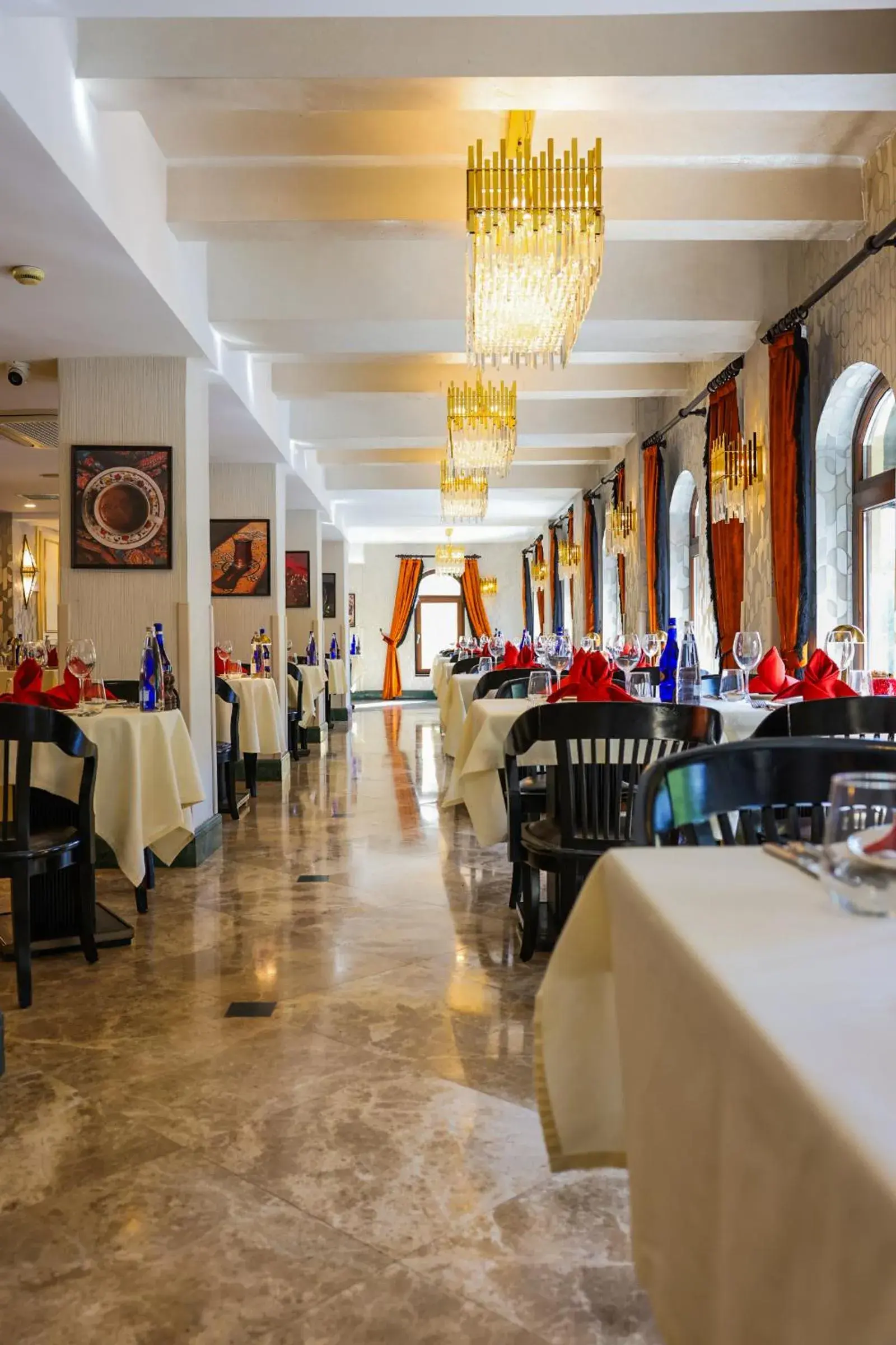 Restaurant/places to eat in Crowne Plaza Istanbul - Old City by IHG Restaurant/places to eat in Crowne Plaza Istanbul - Old City by IHG