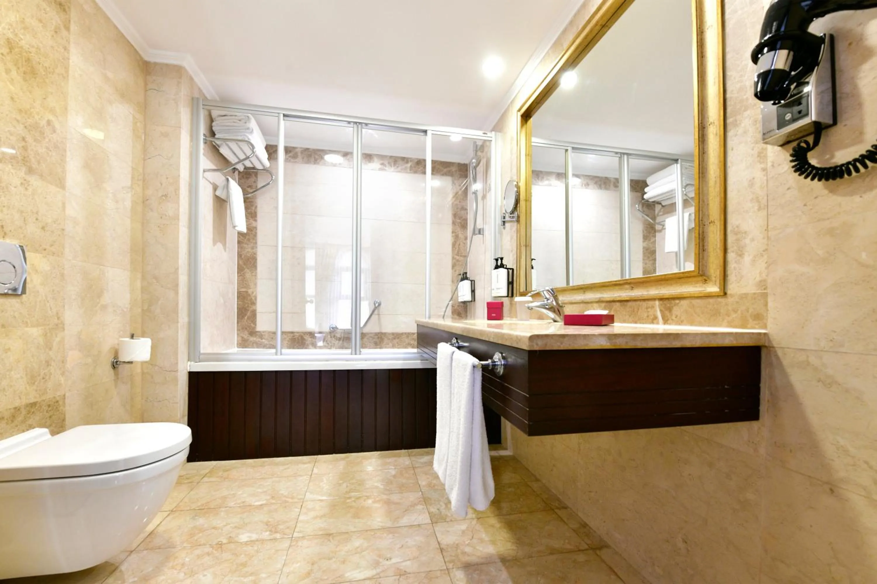 Shower in Crowne Plaza Istanbul - Old City by IHG