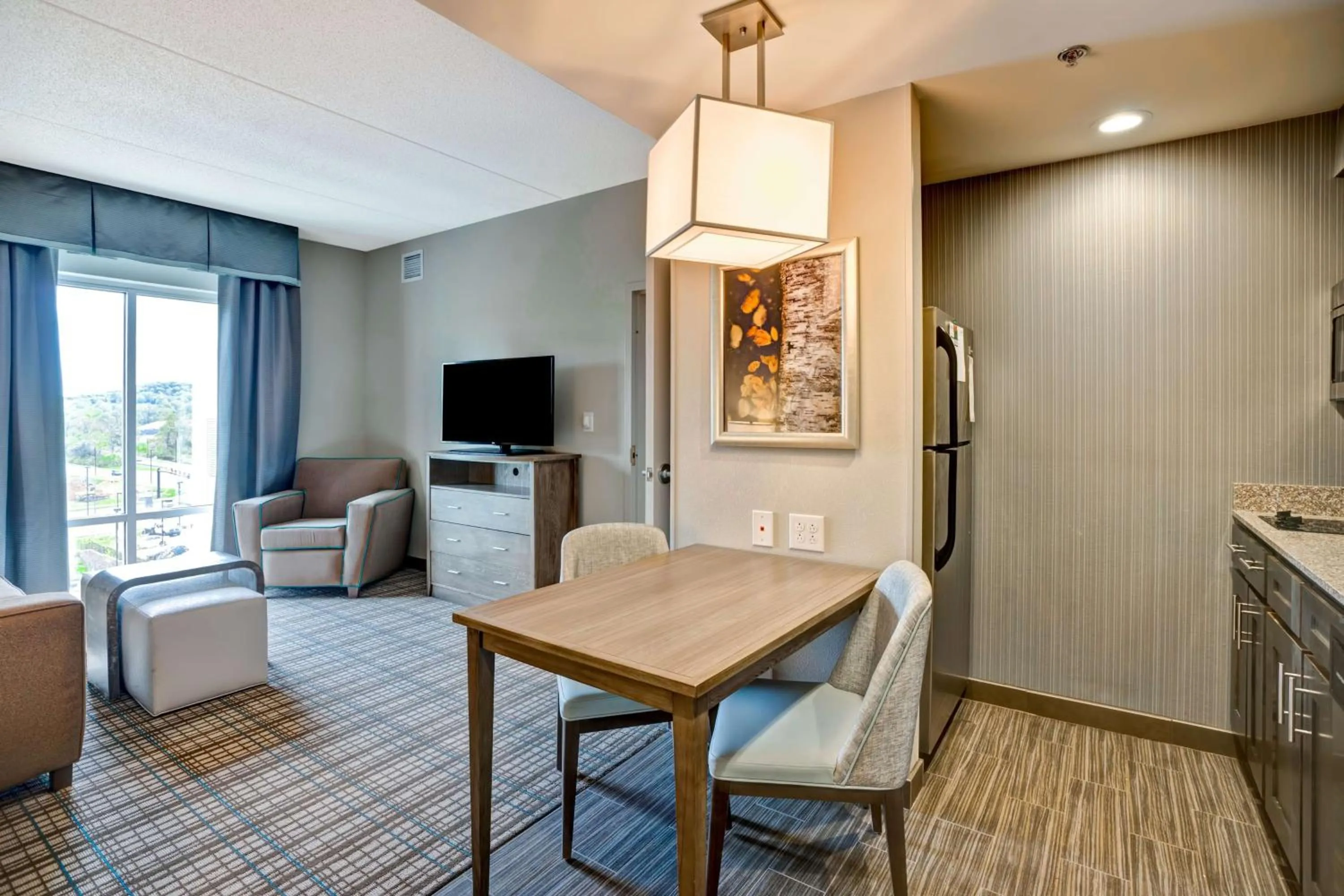 Bed in Homewood Suites by Hilton Nashville Franklin
