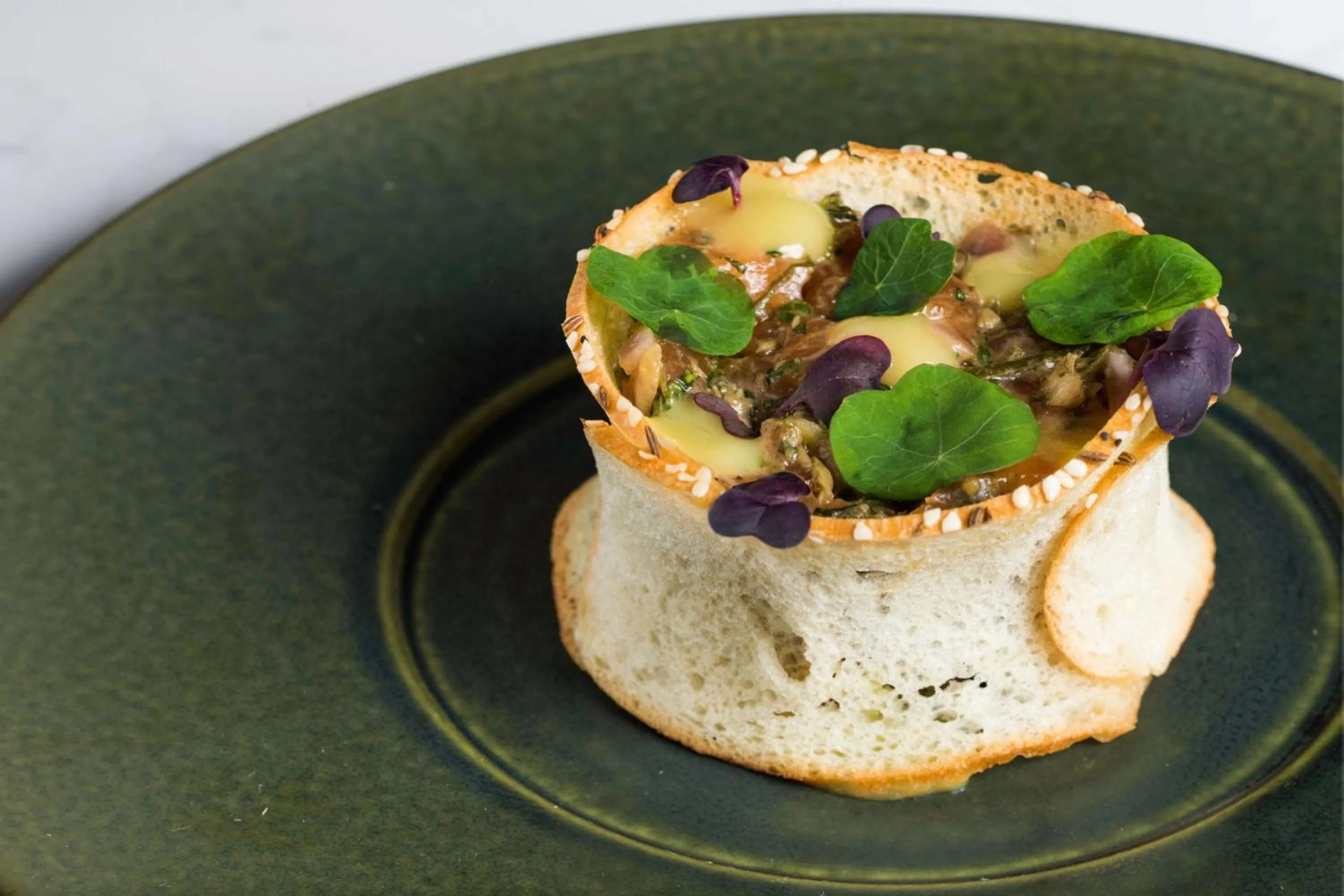 Restaurant/places to eat in LondonHouse Chicago, Curio Collection by Hilton