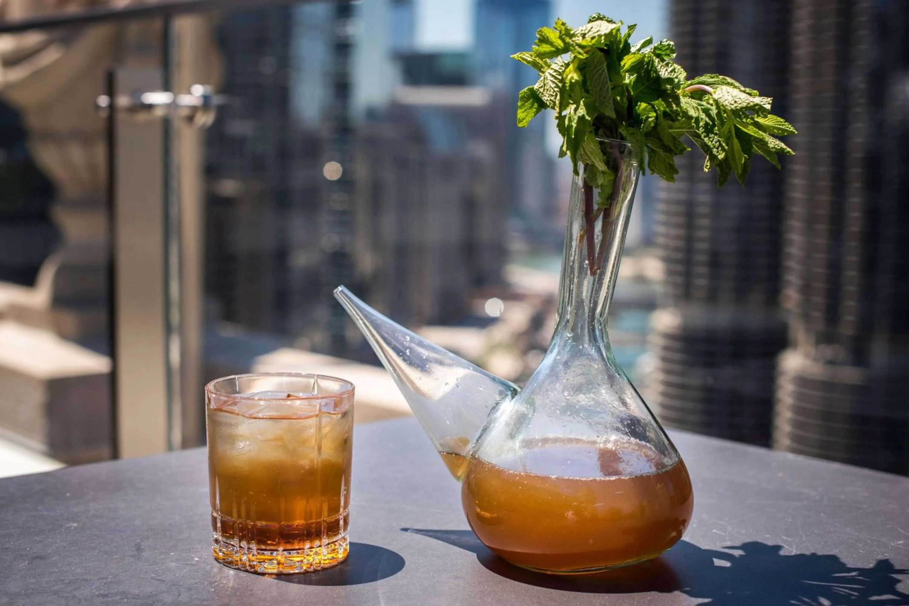 Lounge or bar in LondonHouse Chicago, Curio Collection by Hilton