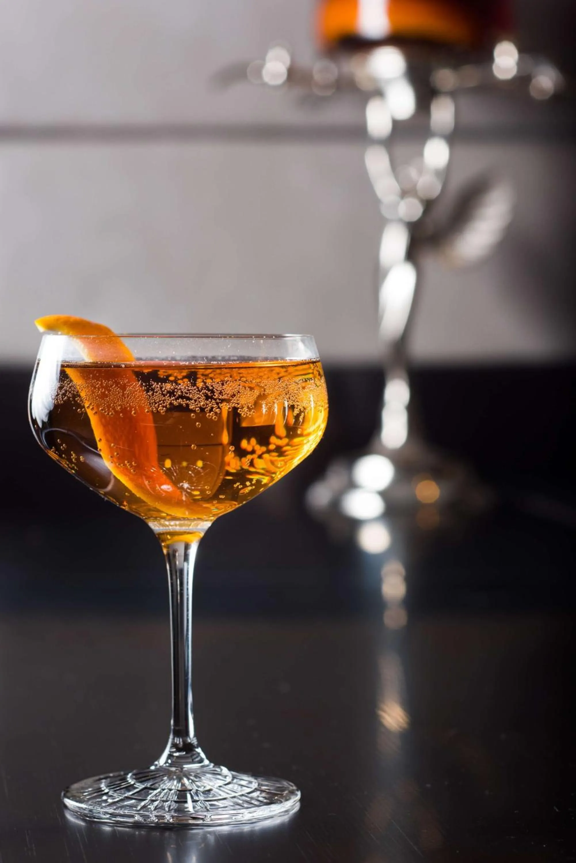 Lounge or bar in LondonHouse Chicago, Curio Collection by Hilton