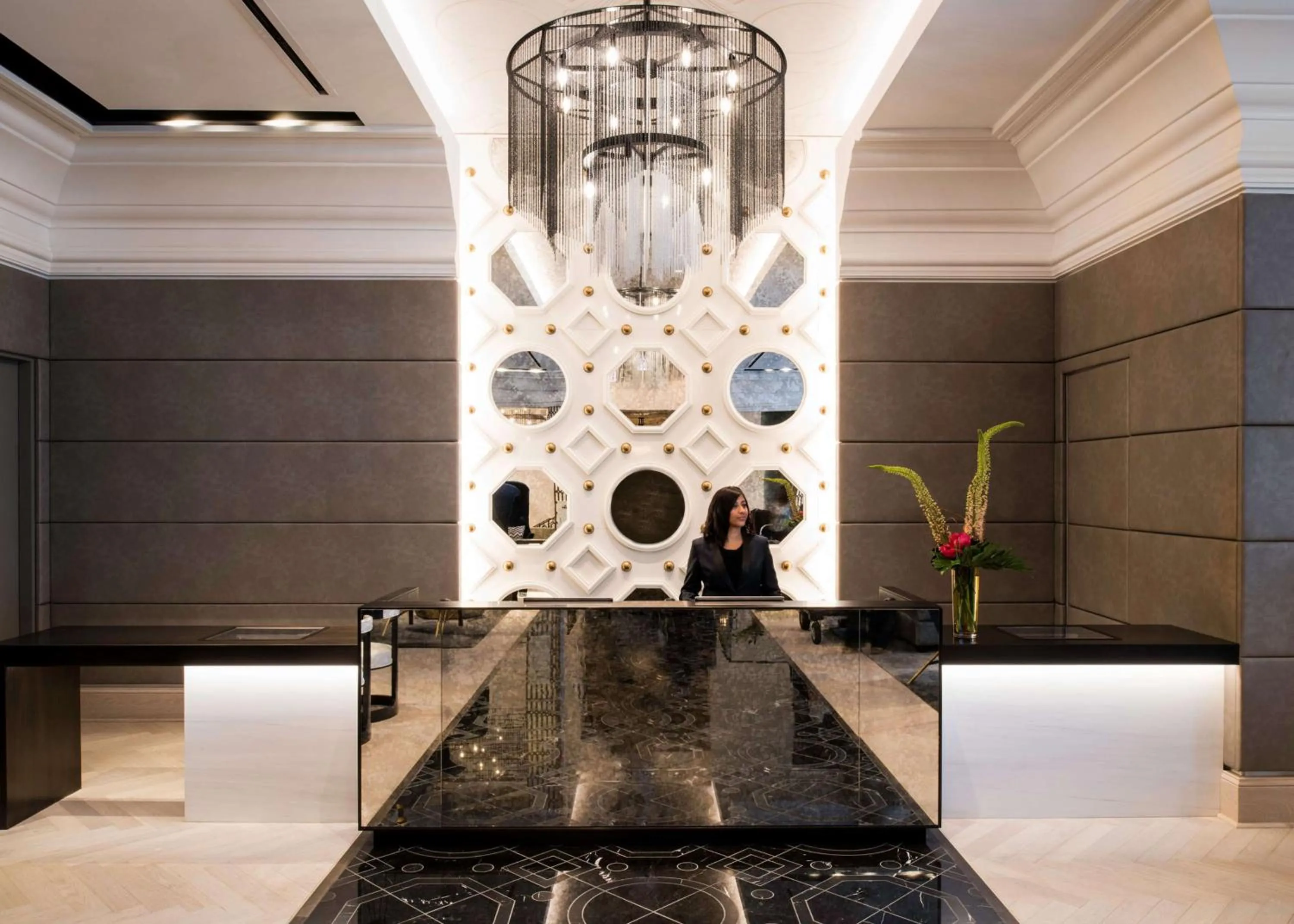 Lobby or reception in LondonHouse Chicago, Curio Collection by Hilton