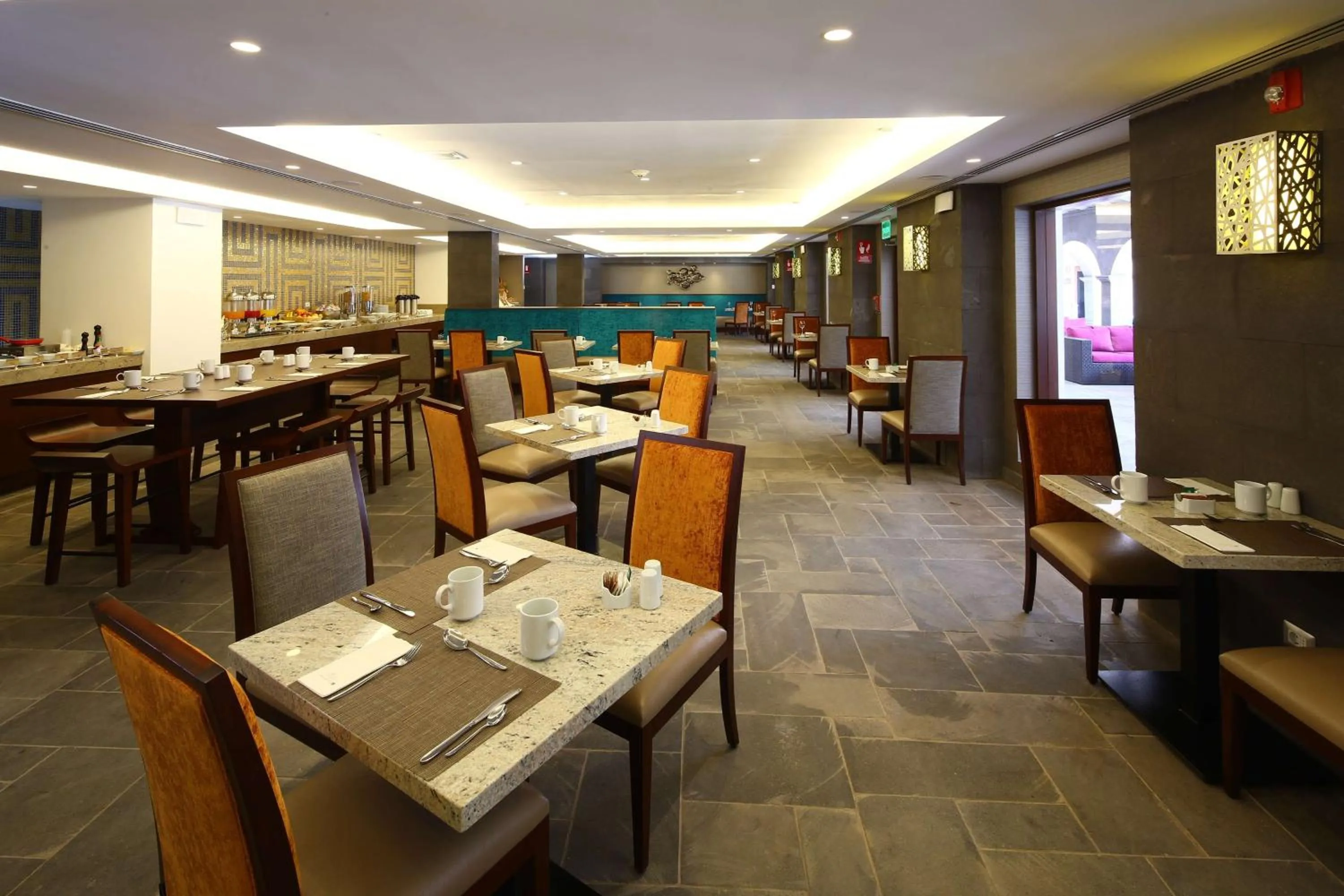 Restaurant/places to eat in Hilton Garden Inn Cusco