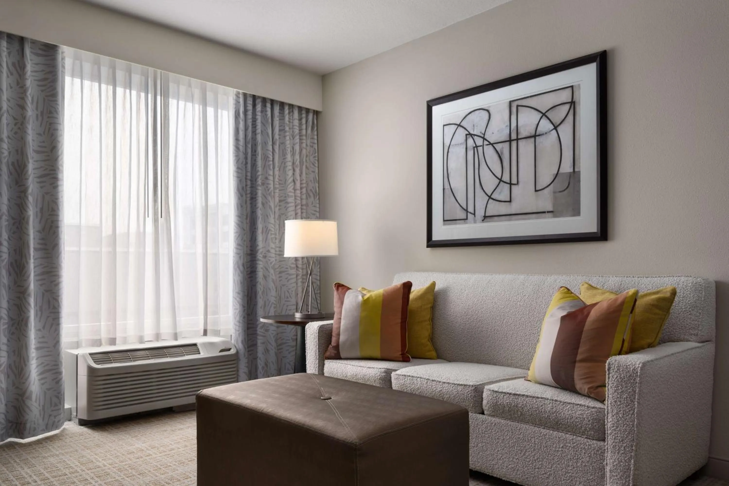 Living room in Hampton Inn & Suites Orlando/Downtown South - Medical Center