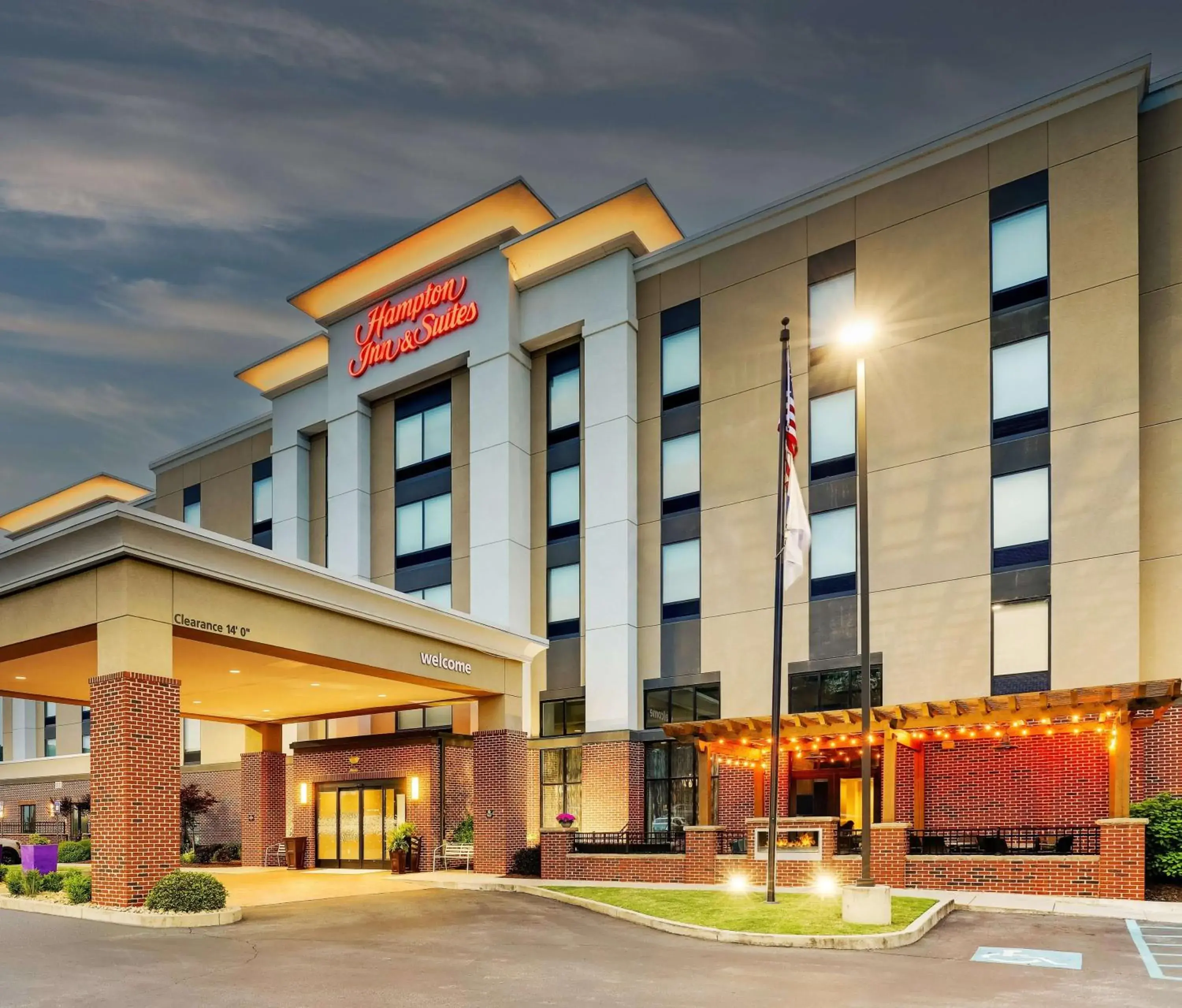 Property building in Hampton Inn and Suites Rome, GA Property building in Hampton Inn and Suites Rome, GA