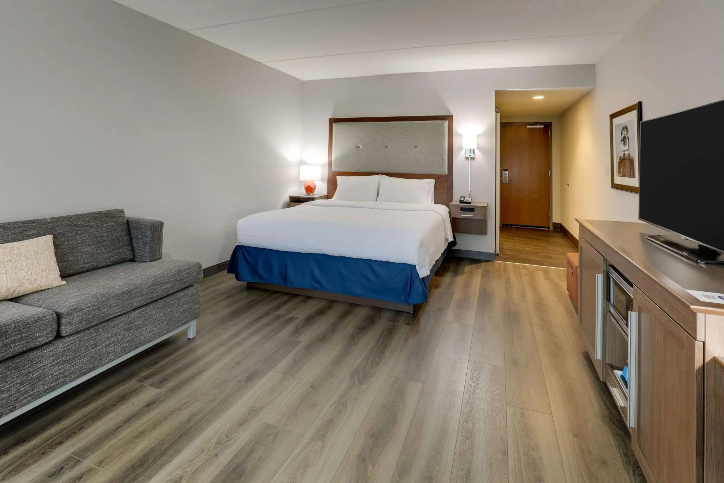 Living room, Bed in Hampton Inn and Suites Rome, GA