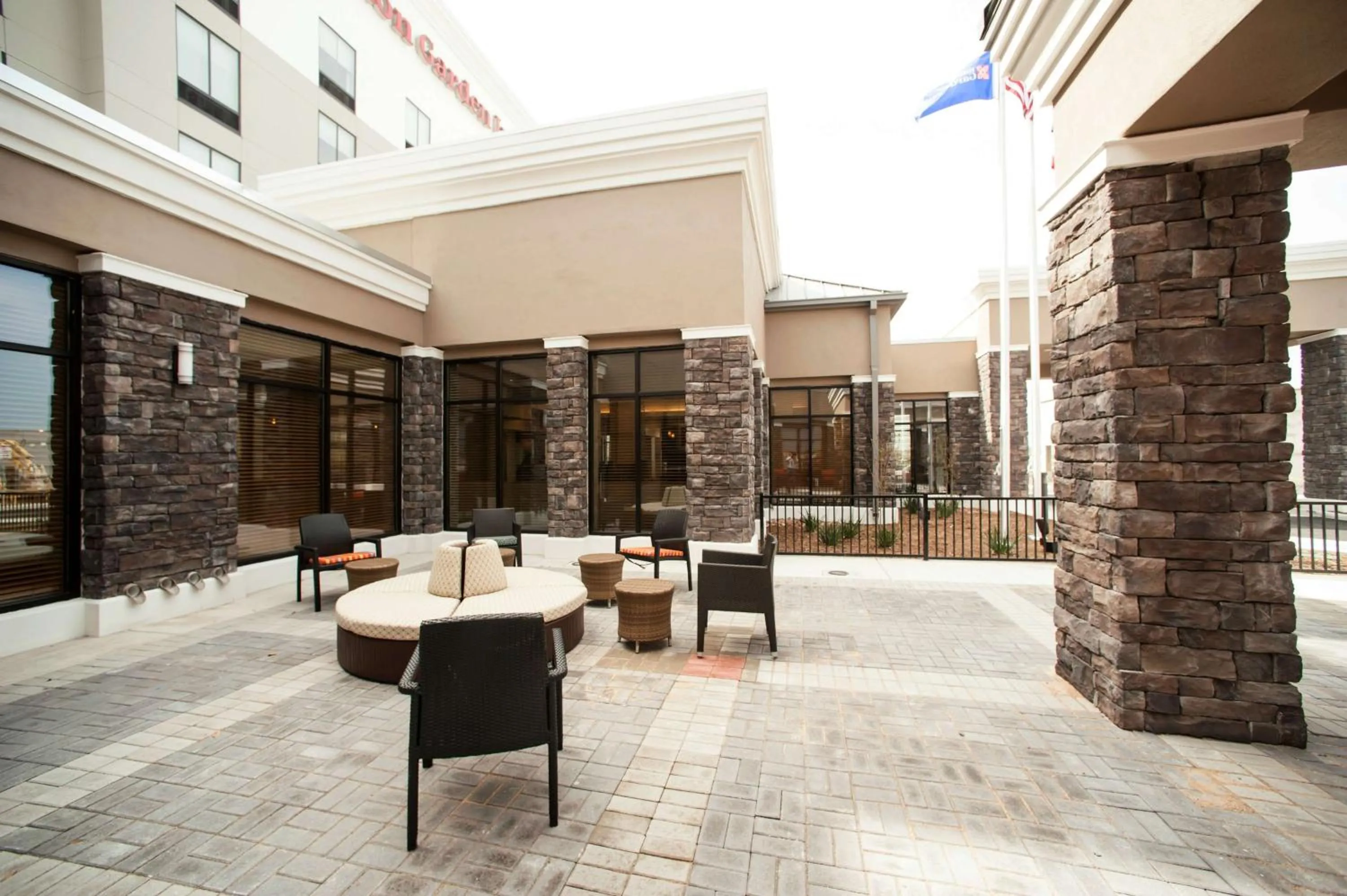 Patio in Hilton Garden Inn San Antonio-Live Oak Conference Center