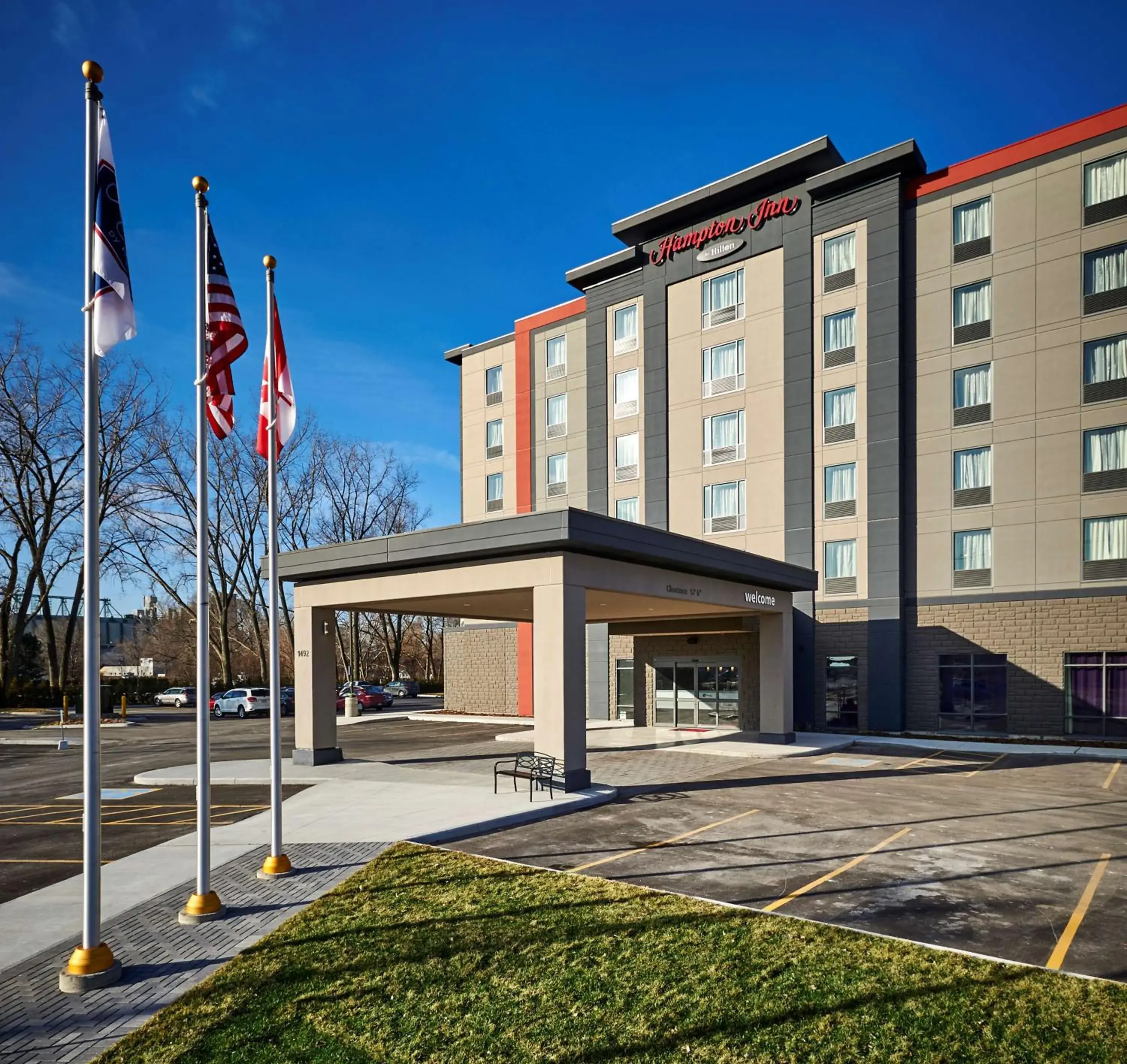 Property building in Hampton Inn by Hilton Sarnia/Point Edward Property building in Hampton Inn by Hilton Sarnia/Point Edward