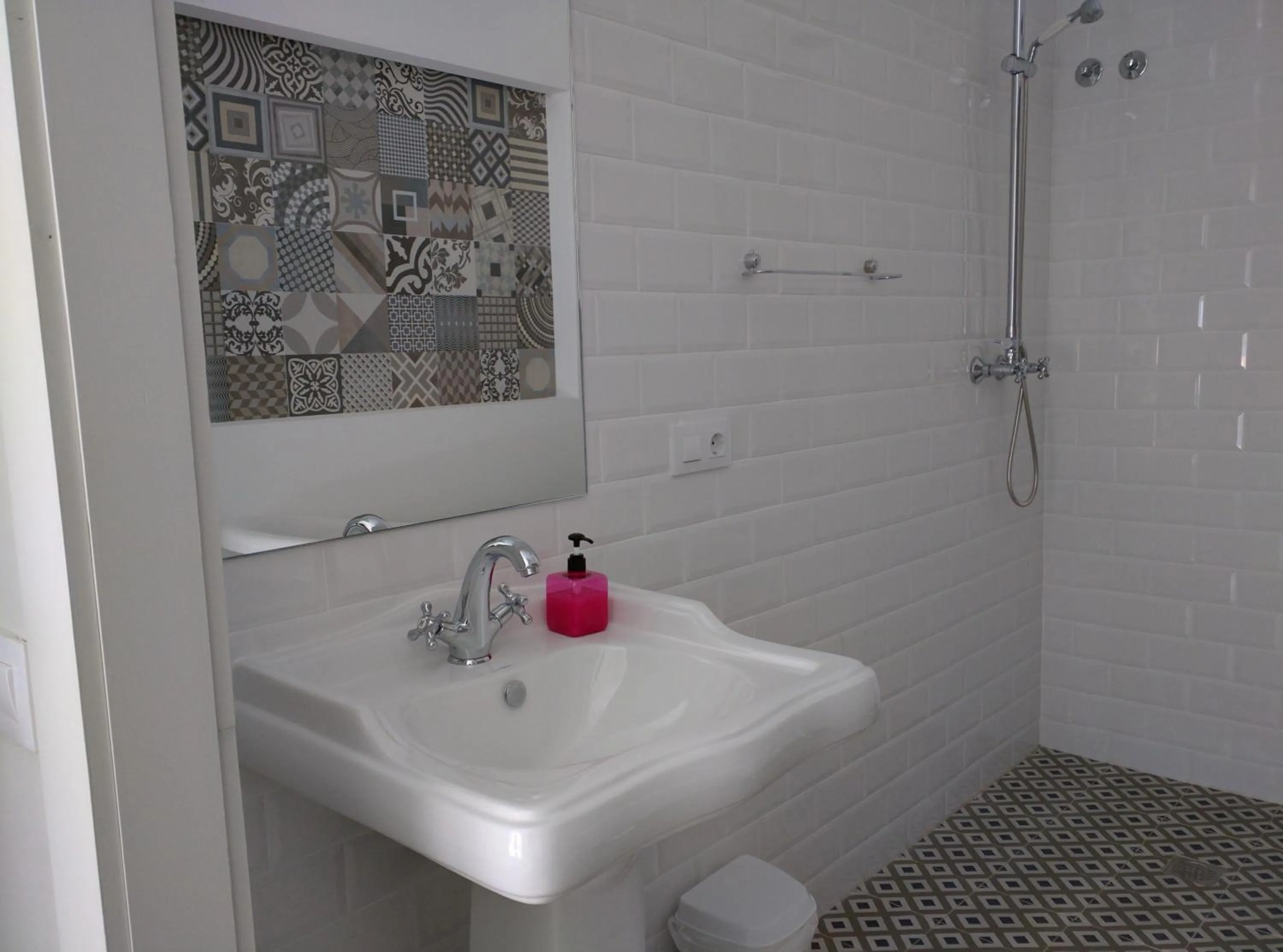 Bathroom in NWT Central Station Valencia