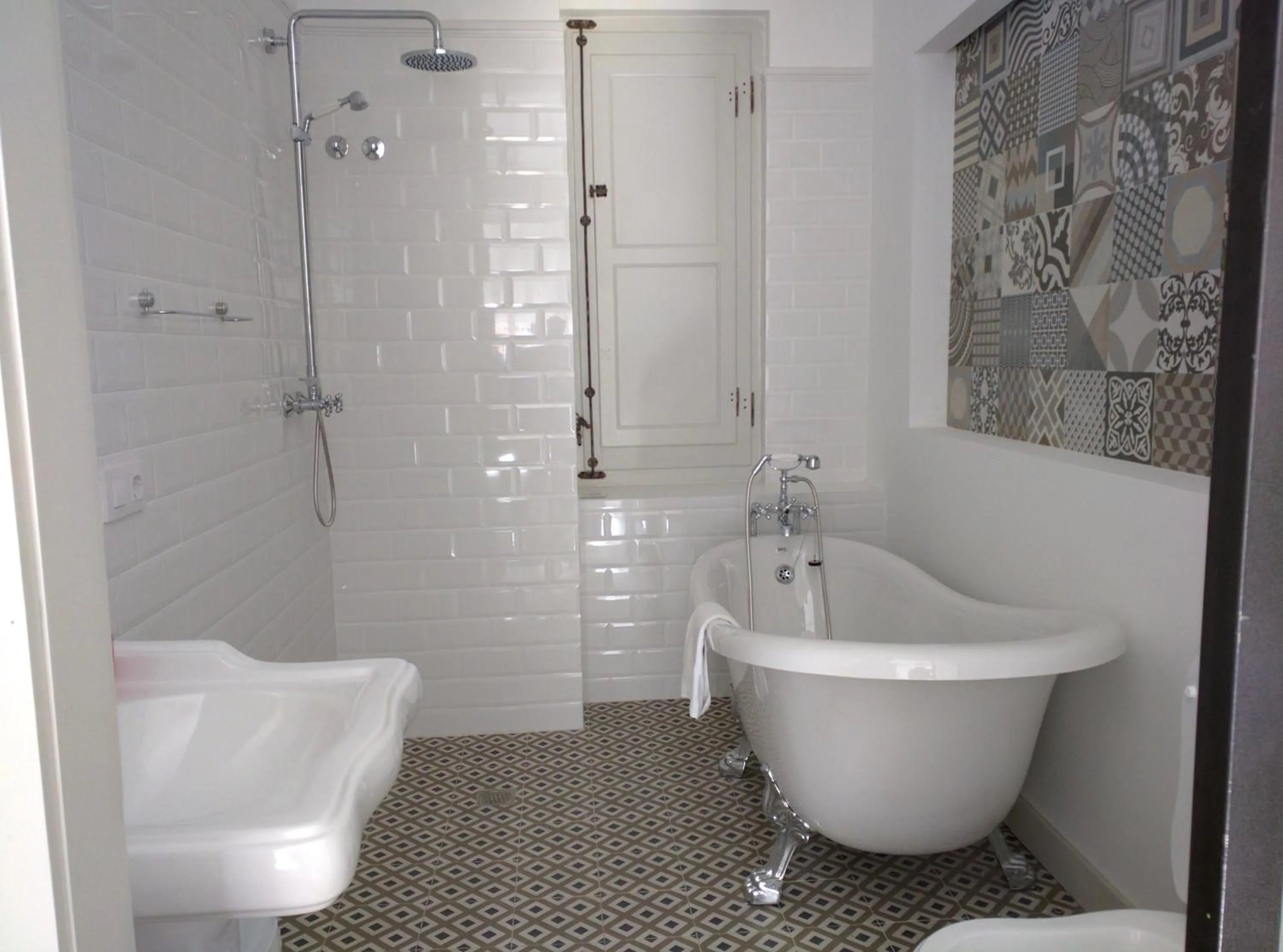 Bathroom in NWT Central Station Valencia