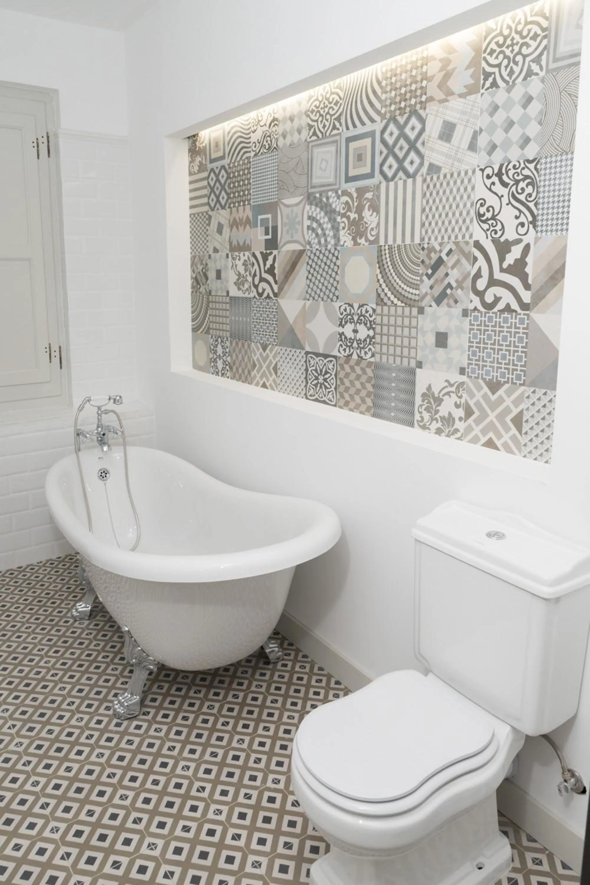 Bathroom in NWT Central Station Valencia