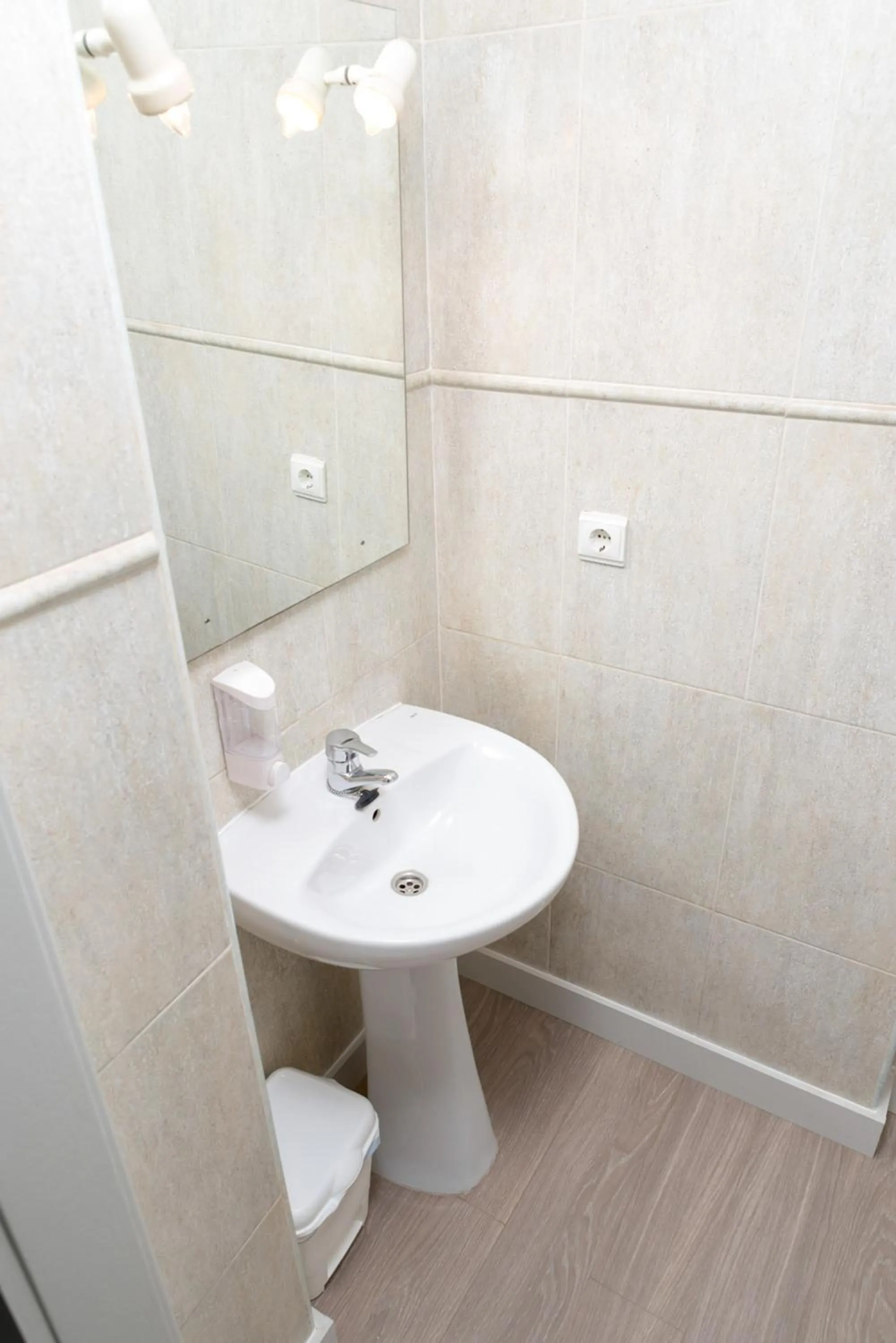 Bathroom in NWT Central Station Valencia