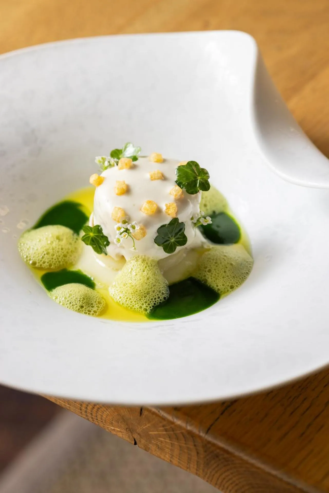 Restaurant/places to eat in Logis de la Cadène