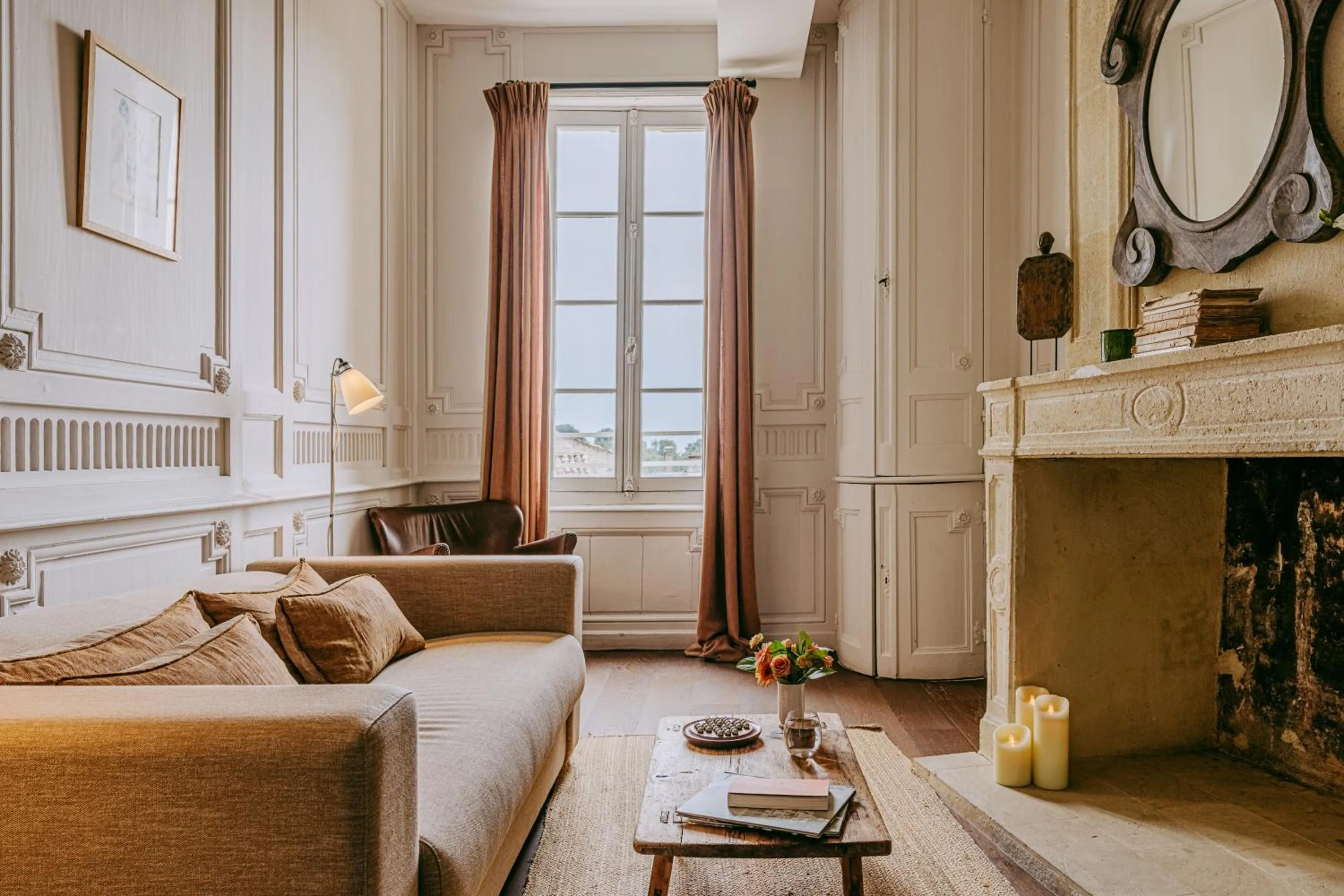 Living room in Logis de la Cadène