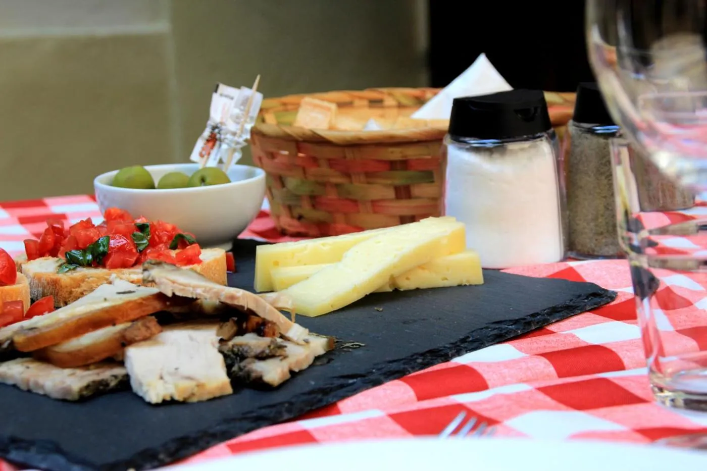 Lunch in Gabriele 83