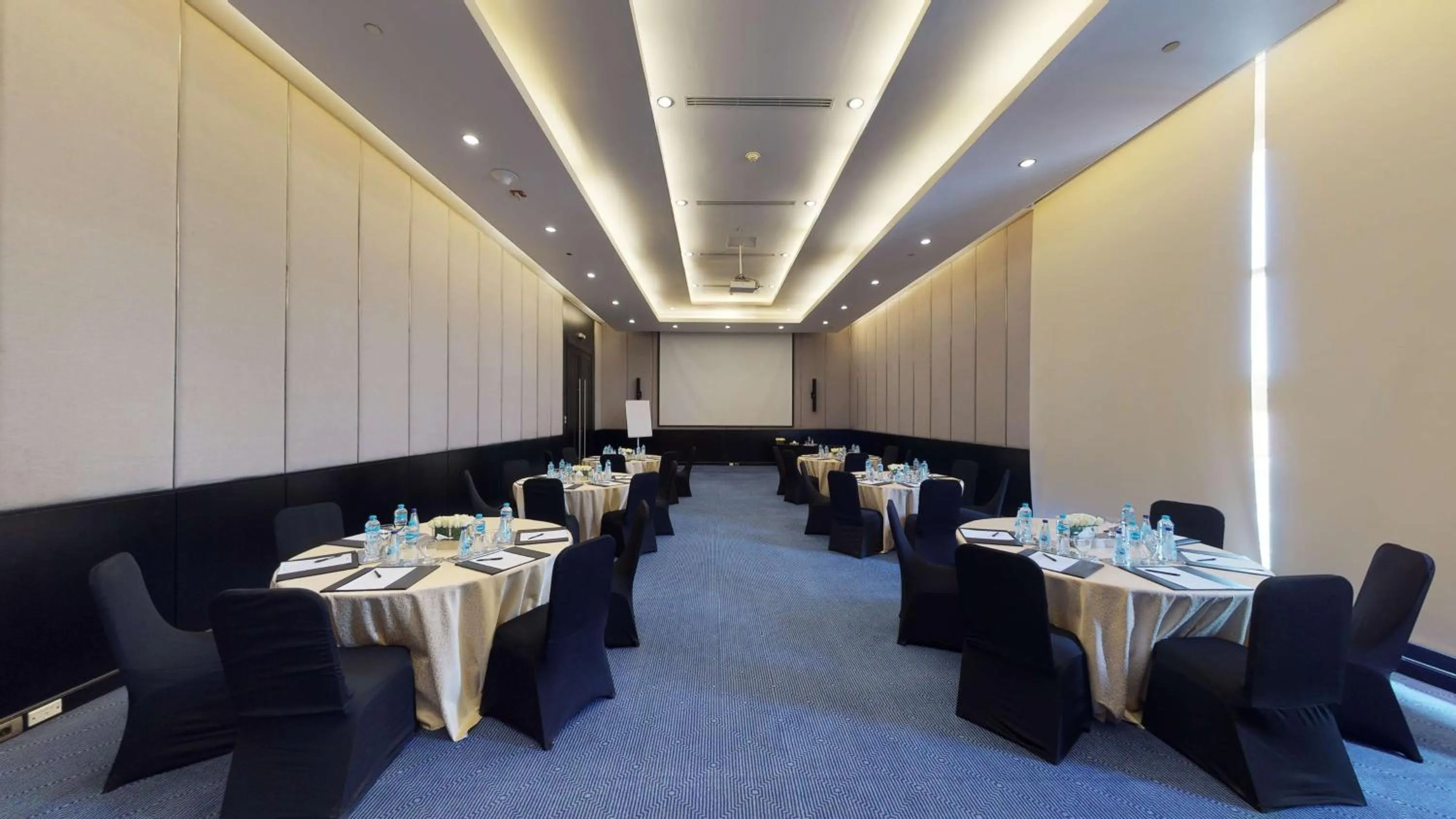 Meeting/conference room in Dusit Thani LakeView Cairo