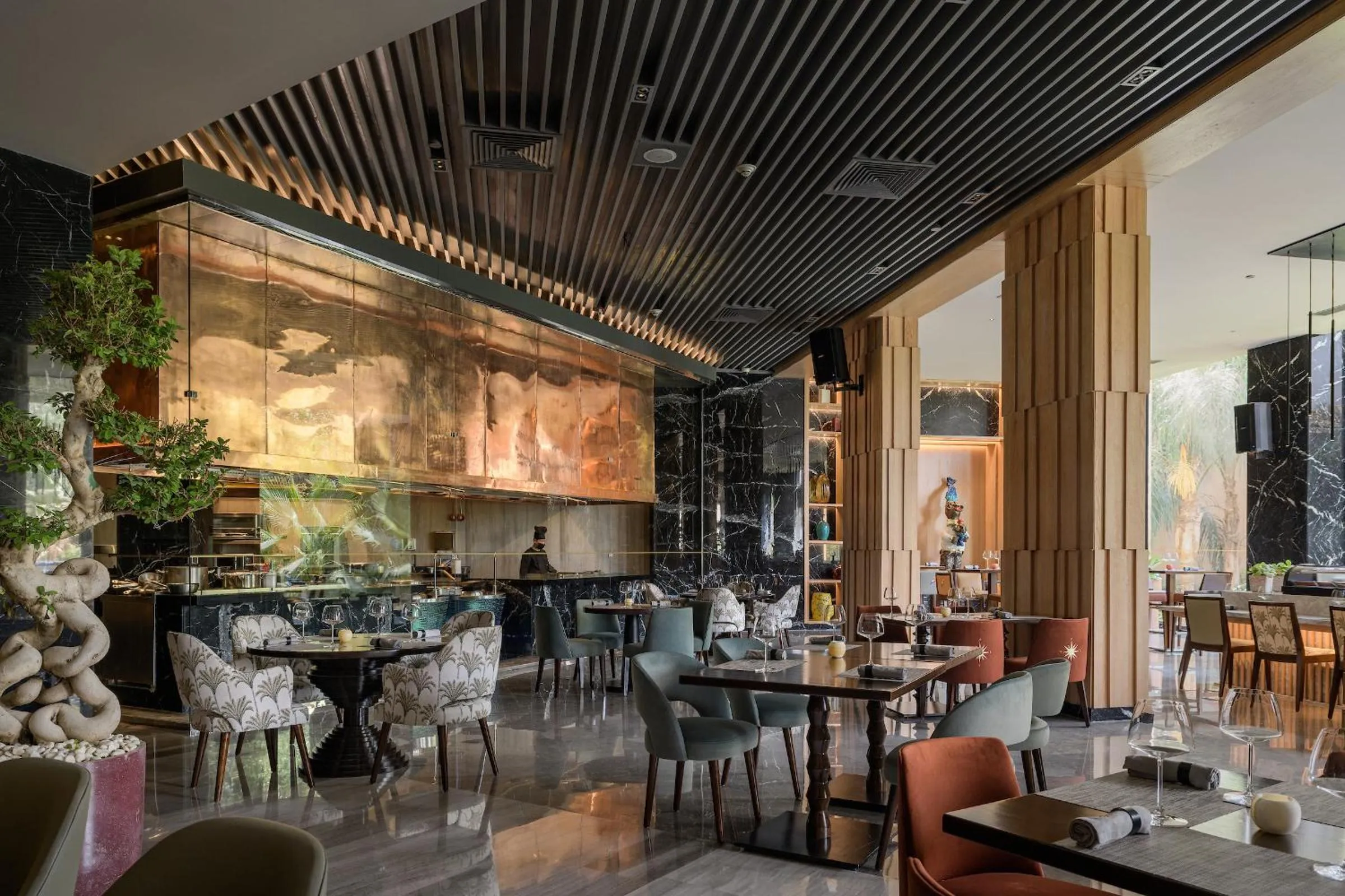 Restaurant/places to eat in Dusit Thani LakeView Cairo