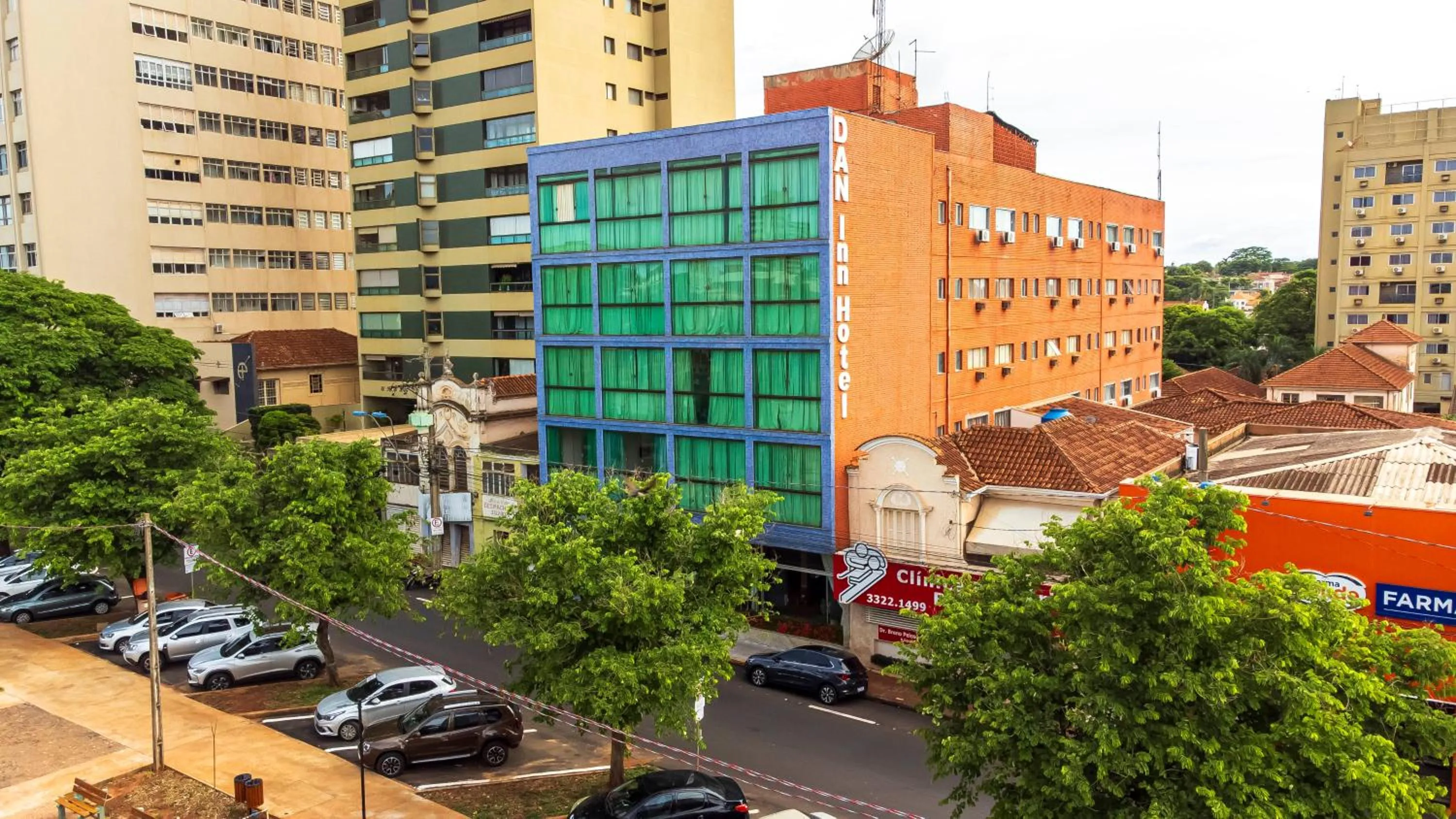 Facade/entrance in Hotel Dan Inn Barretos by Nacional Inn