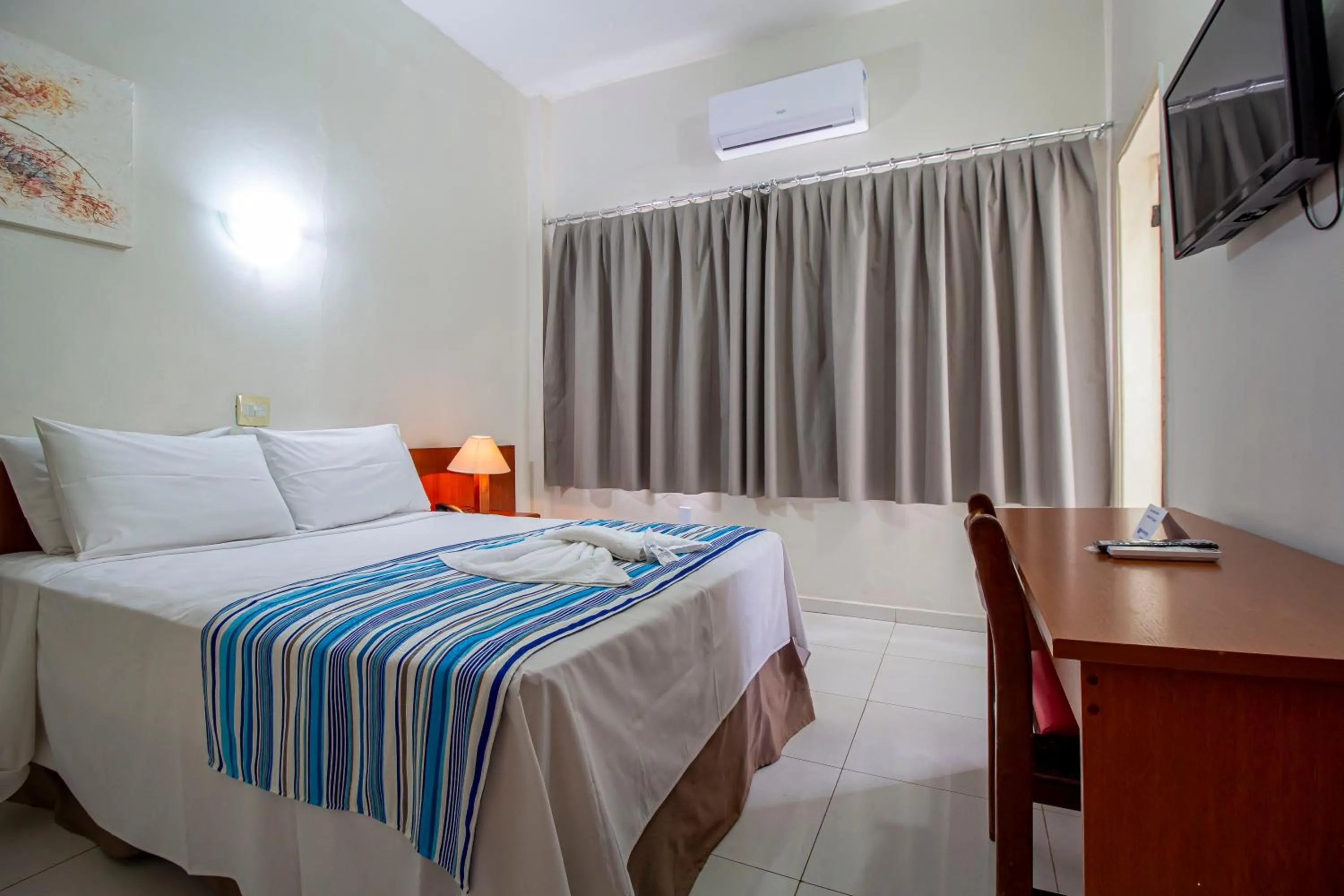 TV and multimedia, Bed in Hotel Dan Inn Barretos by Nacional Inn