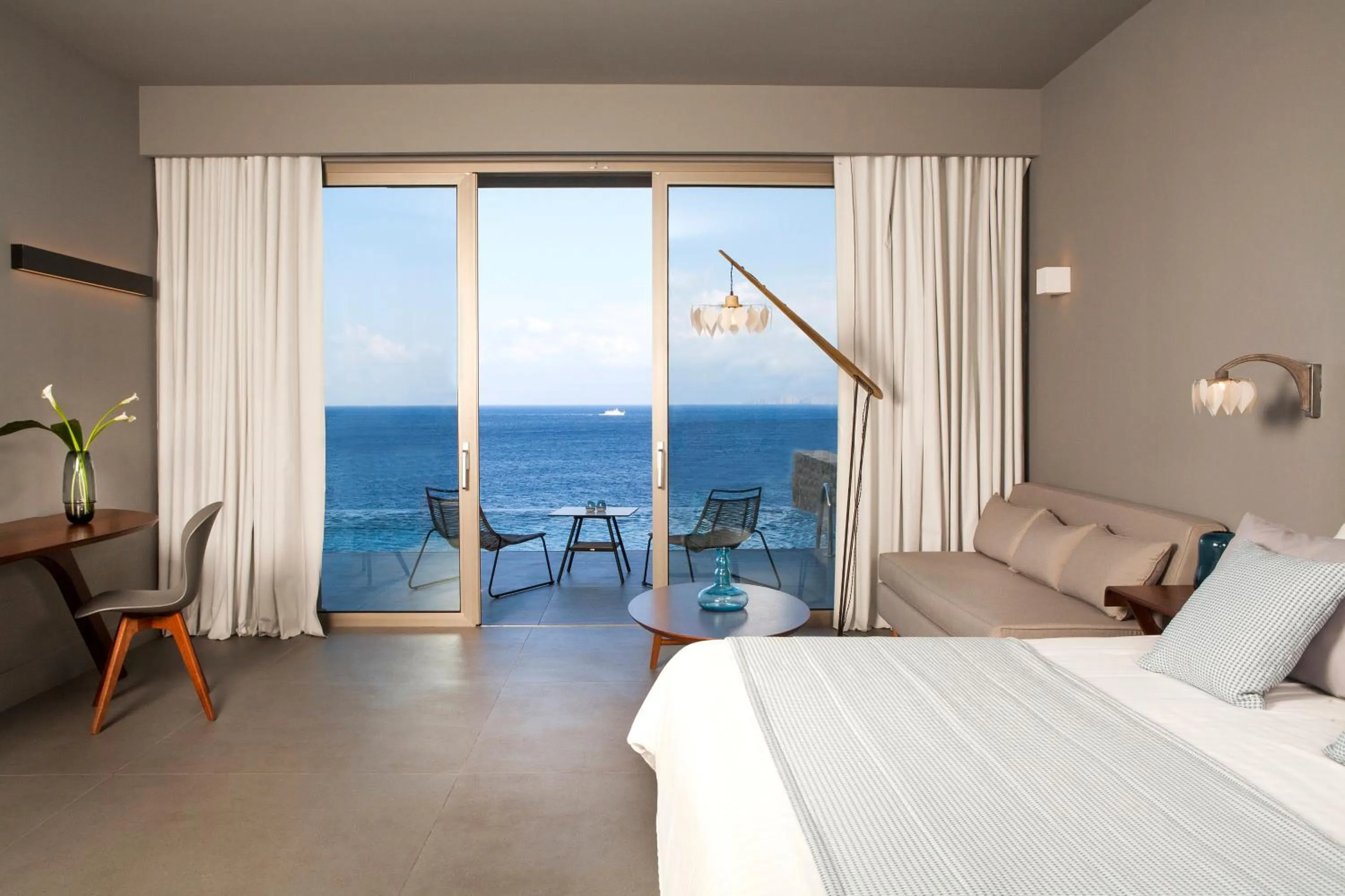 Bedroom, Bed in Aquila Elounda Village Resort, Suites & Spa