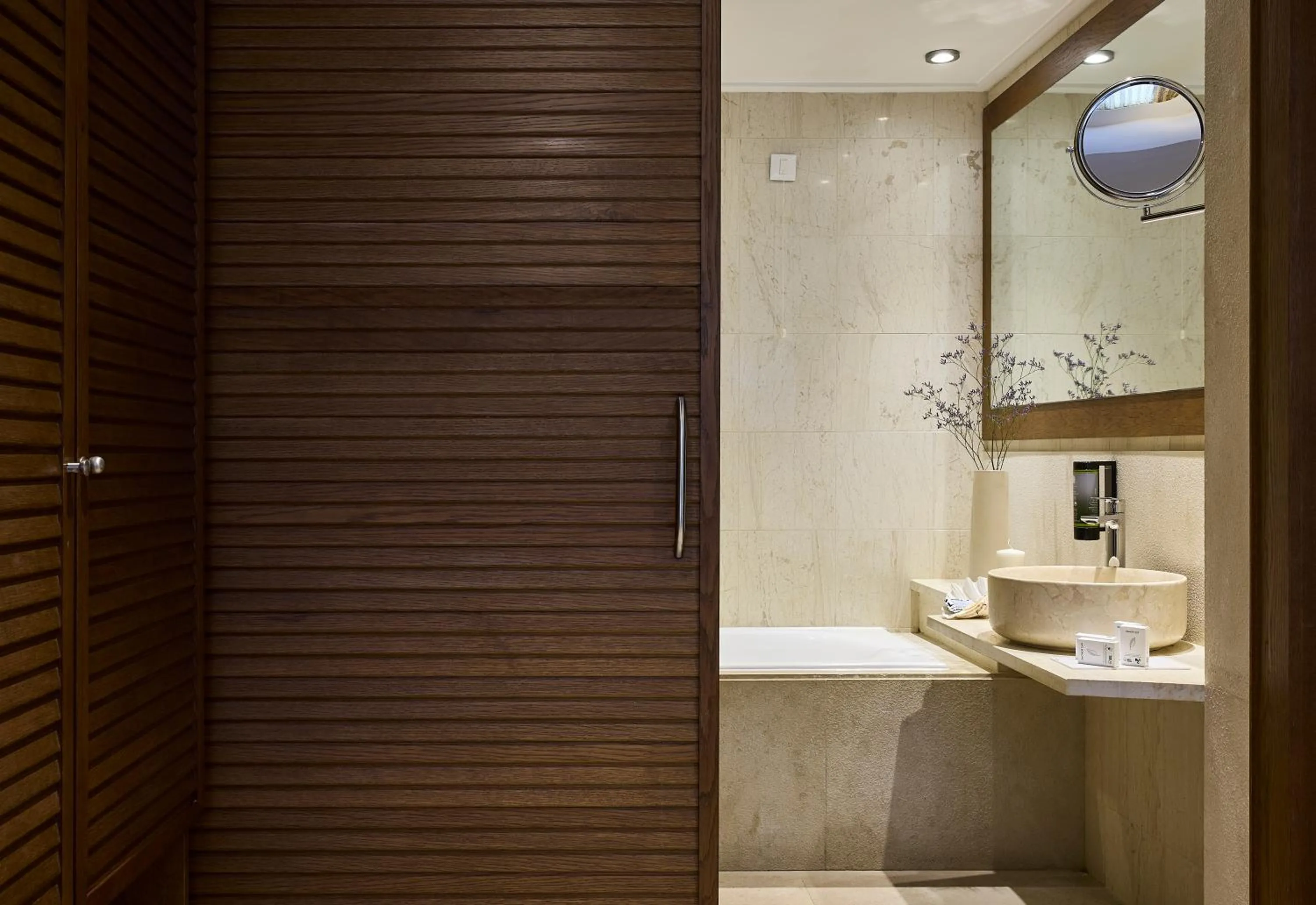 Bathroom in Aquila Elounda Village Resort, Suites & Spa
