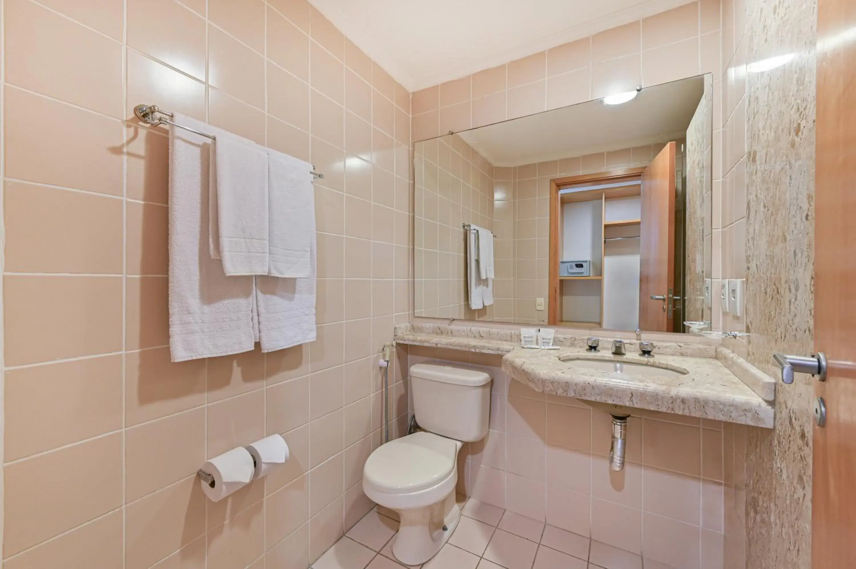 Bedroom in Hotel Golden Park Campinas Viracopos By Nacional Inn Bedroom in Hotel Golden Park Campinas Viracopos By Nacional Inn