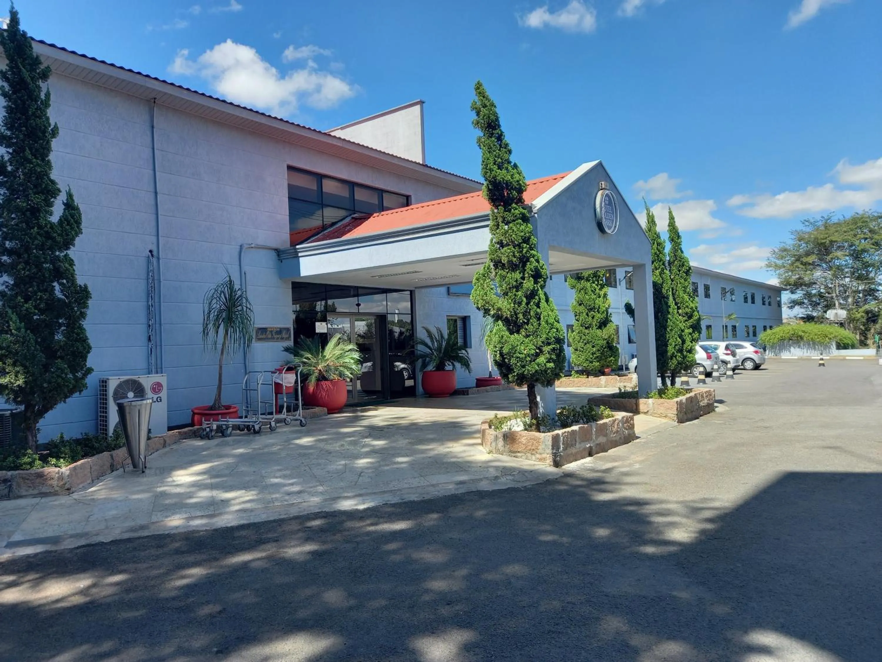 Property building in Hotel Golden Park Campinas Viracopos By Nacional Inn