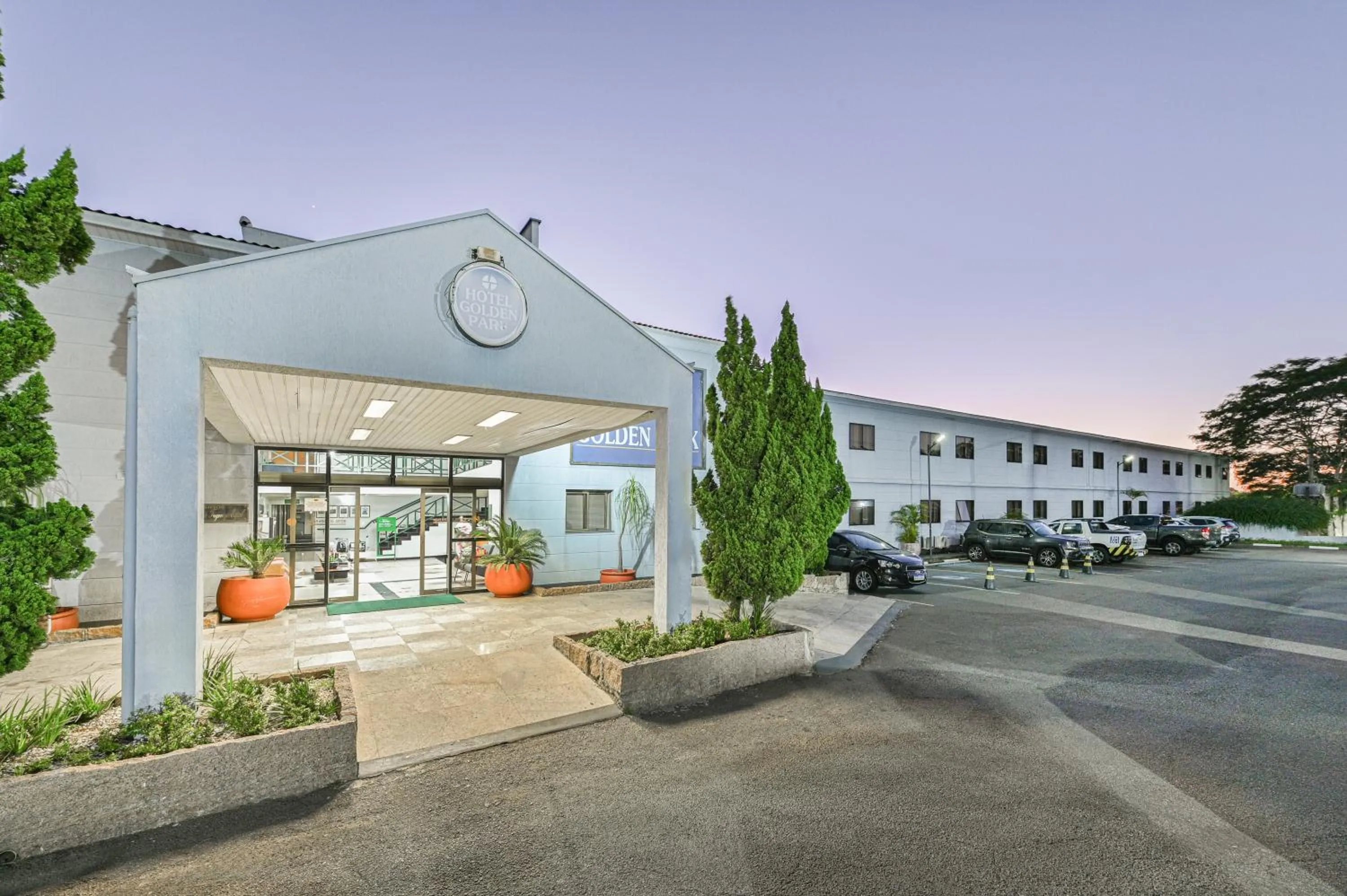 Facade/entrance in Hotel Golden Park Campinas Viracopos By Nacional Inn