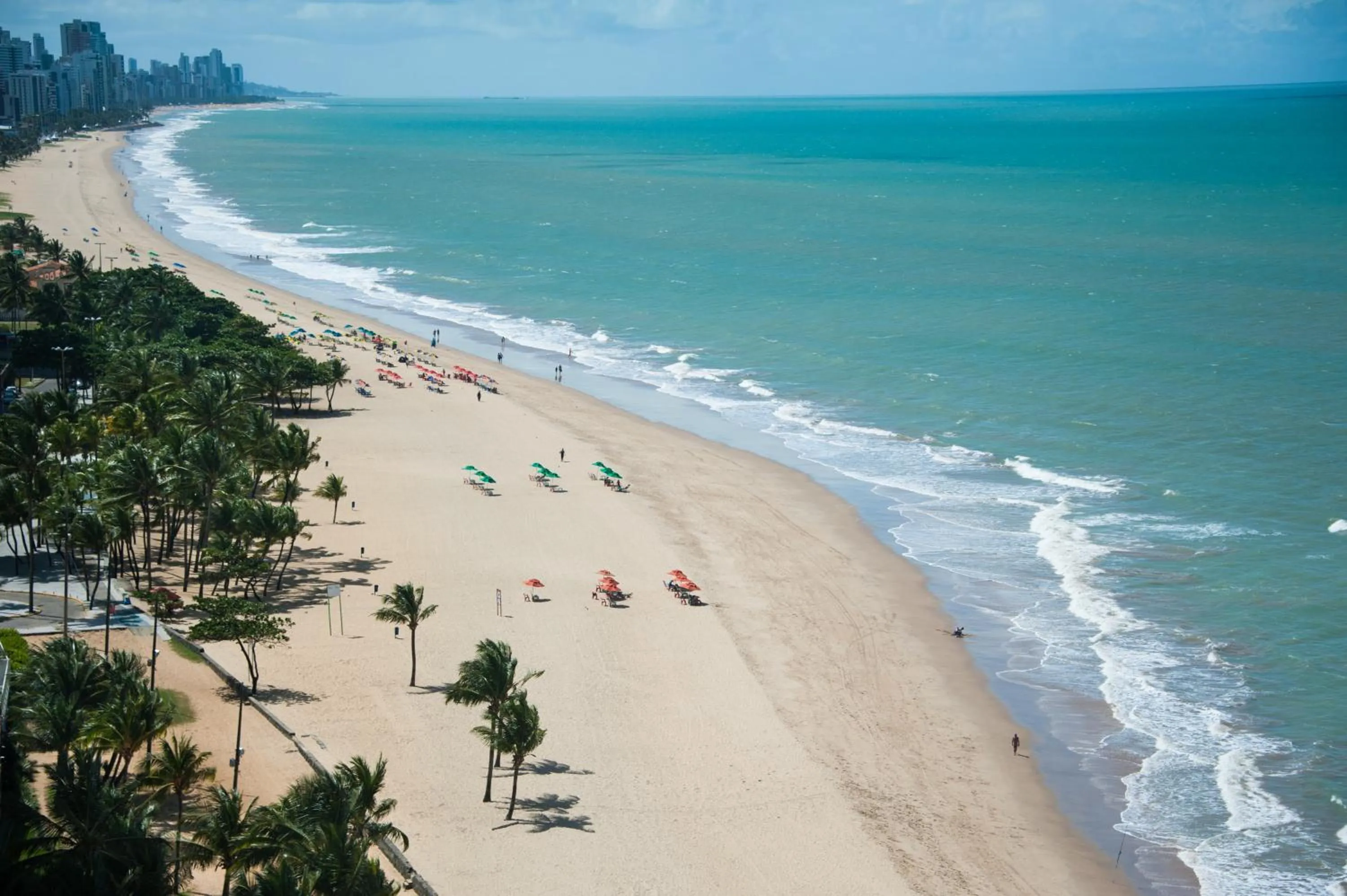 Beach in Hotel Dan Inn Mar Piedade - Grande Recife By Nacional Inn