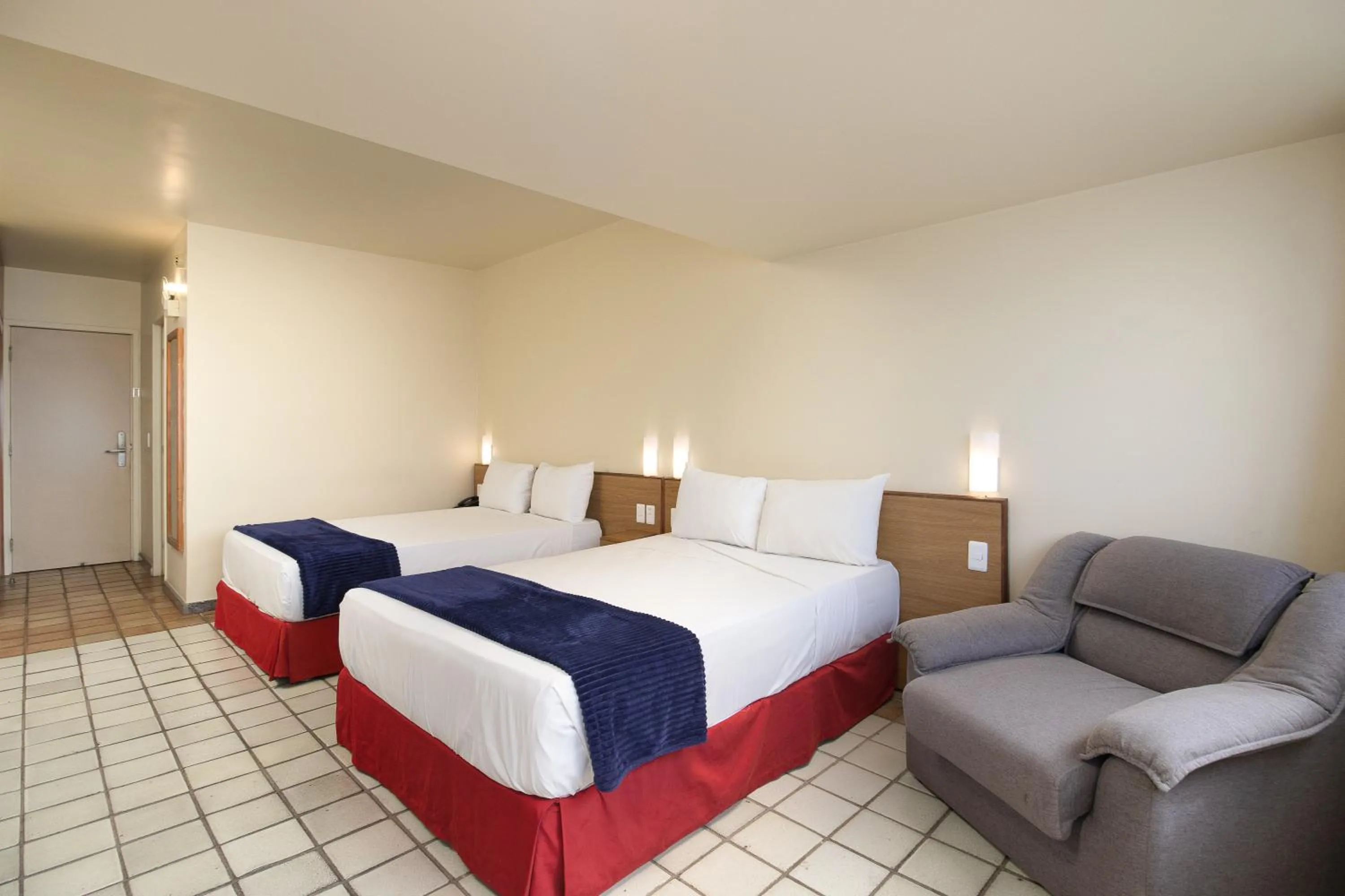 Photo of the whole room, Bed in Hotel Dan Inn Mar Piedade - Grande Recife By Nacional Inn