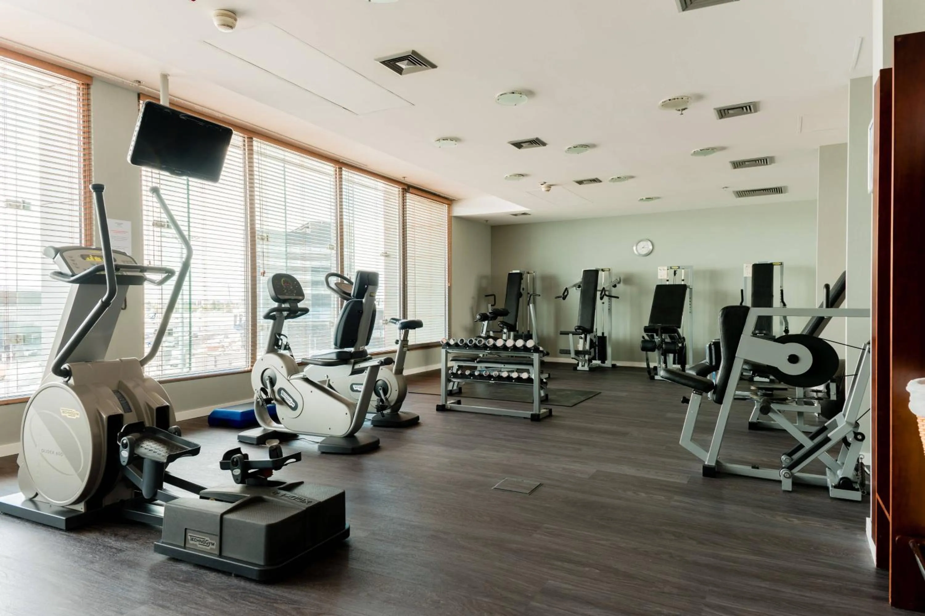 Fitness centre/facilities in Courtyard by Marriott Warsaw Airport
