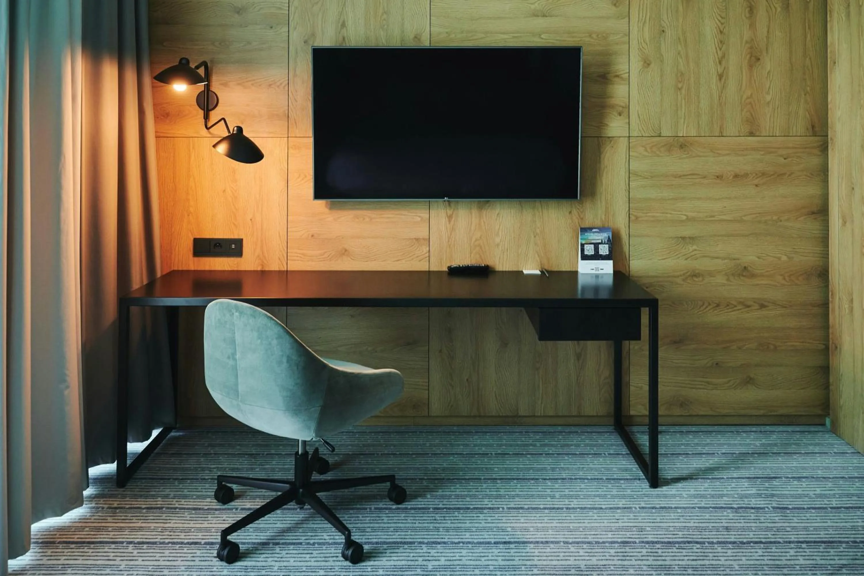 Bedroom in Courtyard by Marriott Warsaw Airport