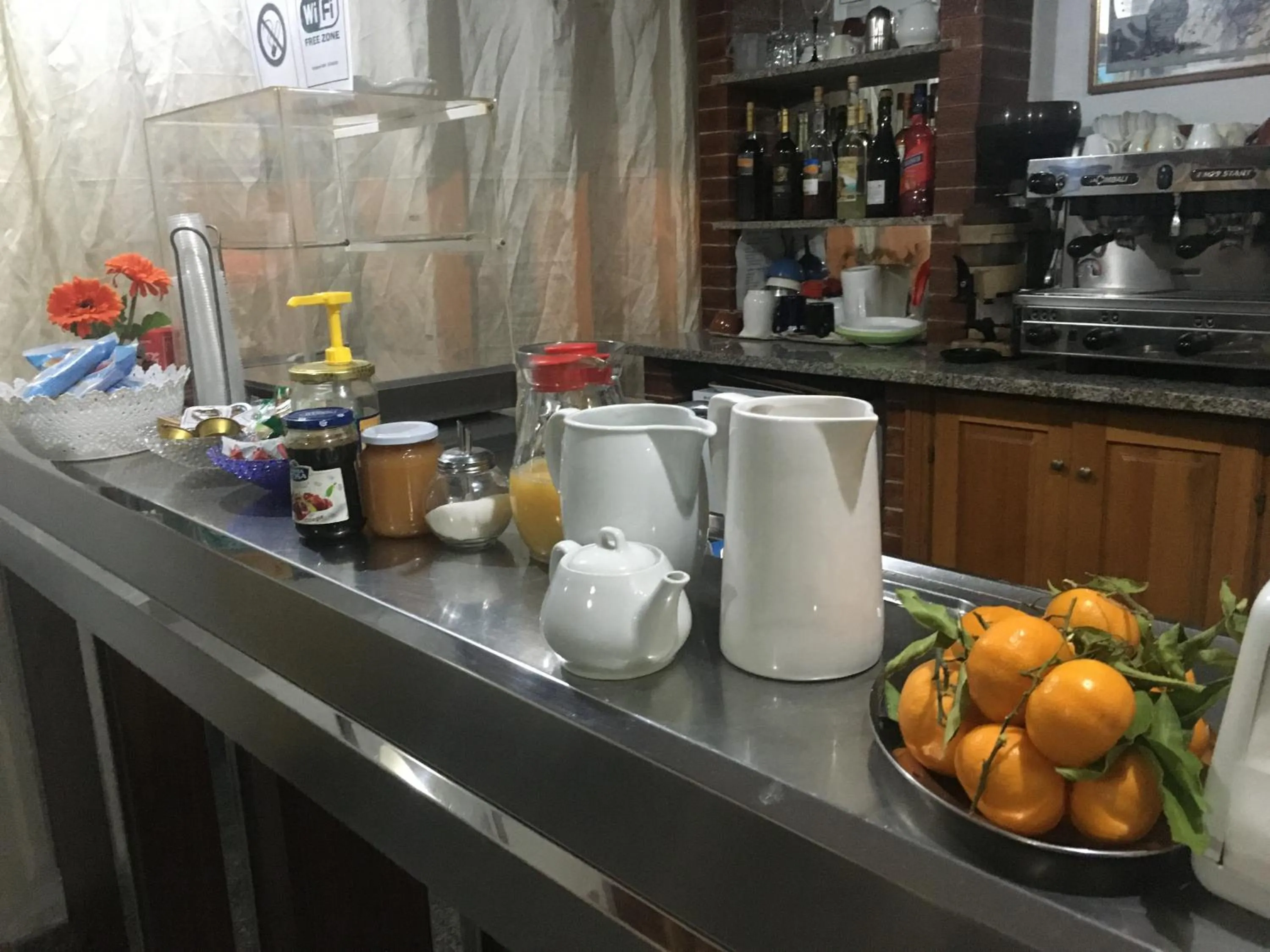 Breakfast in Piccolo Hotel Lamezia