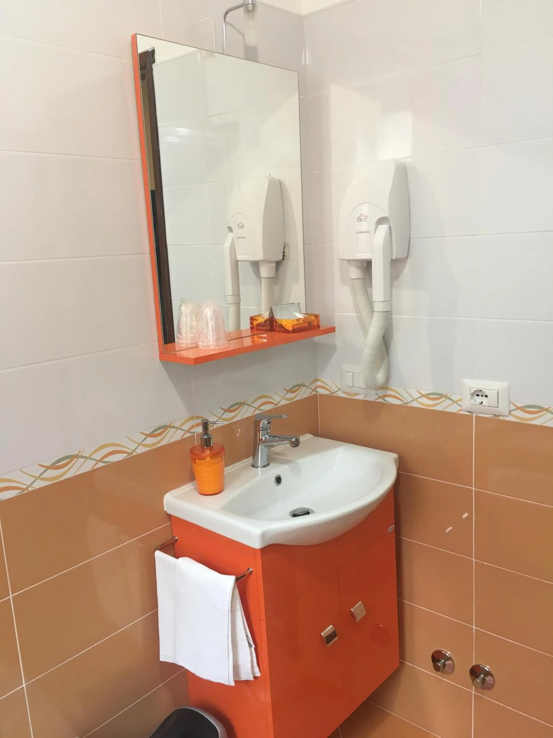 Bathroom in Piccolo Hotel Lamezia