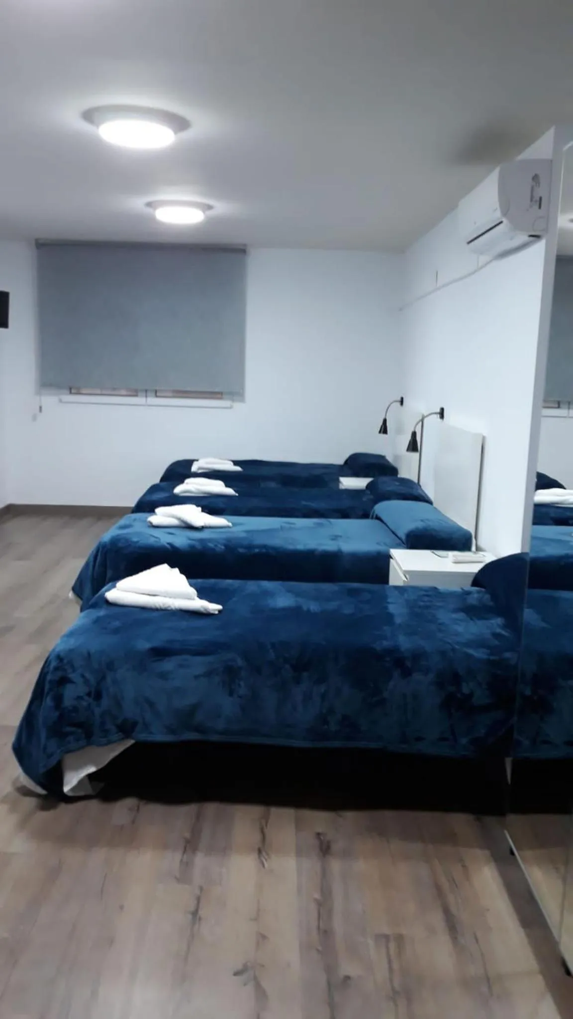 group of guests, Bed in Europa House Village