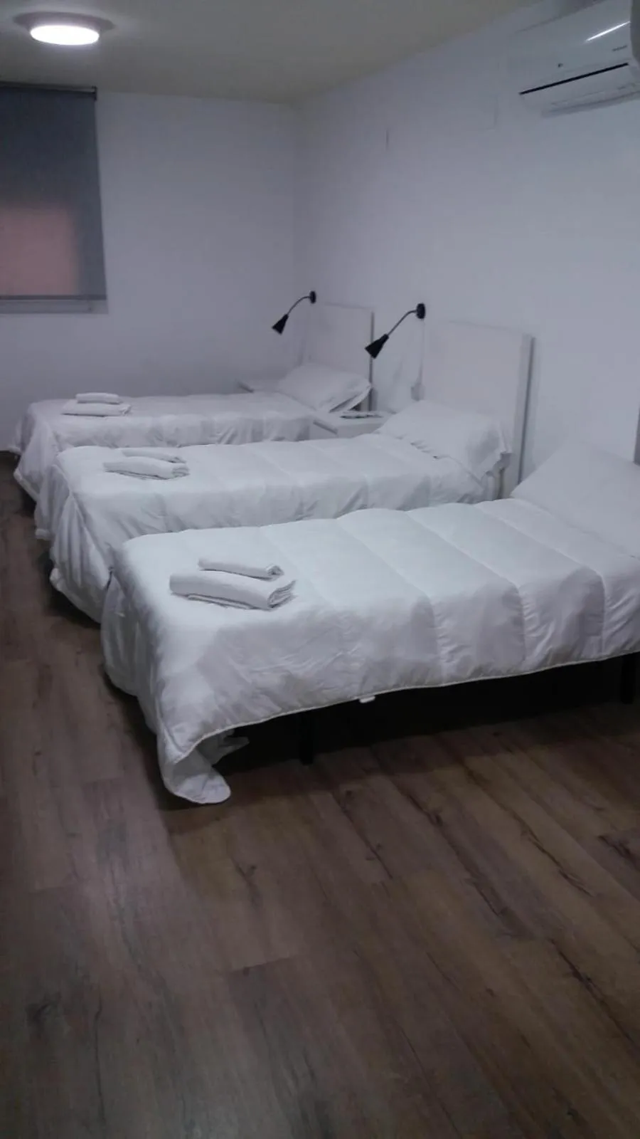 group of guests, Bed in Europa House Village