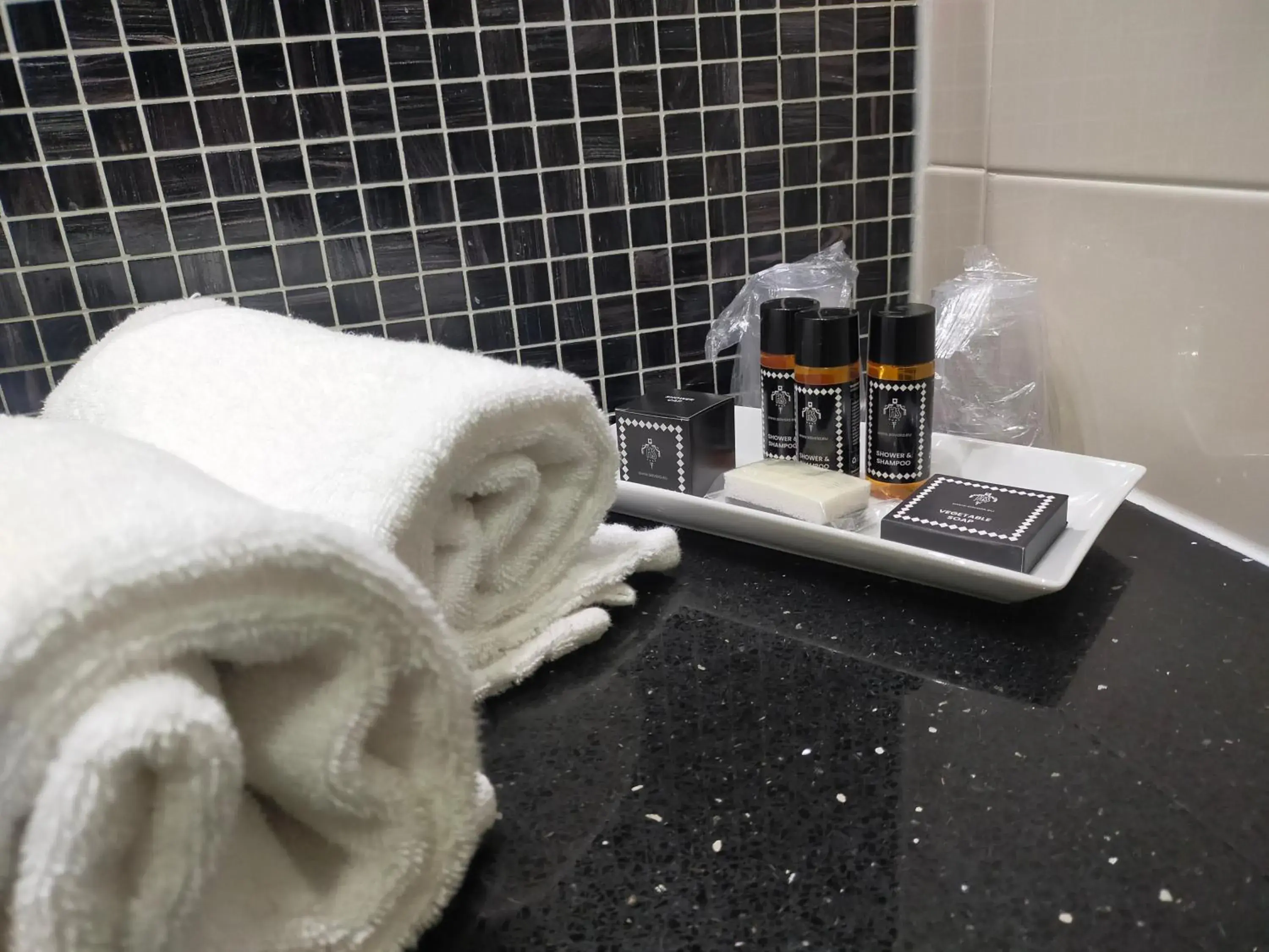 Quality Triple Room in MICHELINO 75 by the Sydney Hotel Quality Triple Room in MICHELINO 75 by the Sydney Hotel