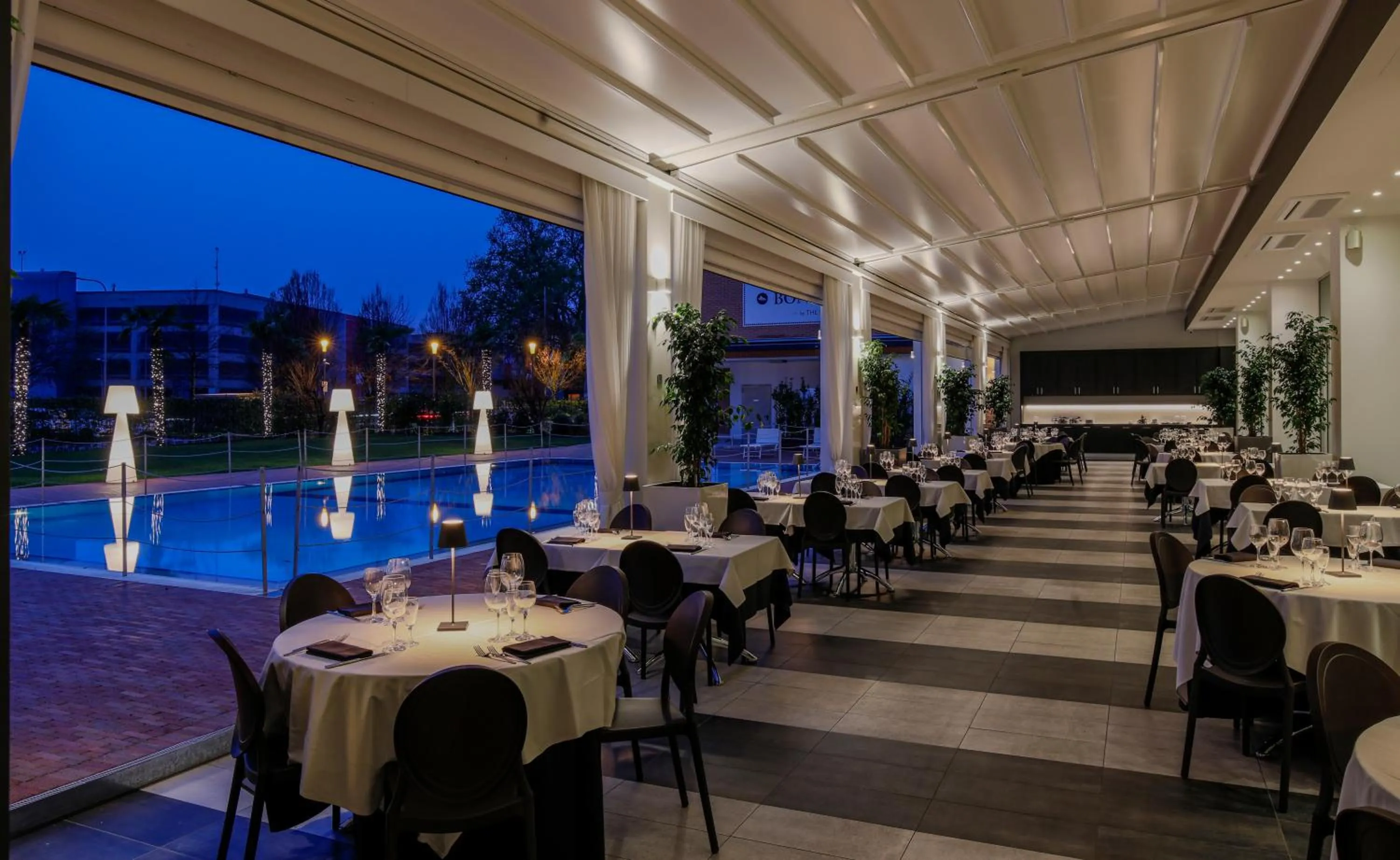 Restaurant/places to eat in MICHELINO 75 by the Sydney Hotel